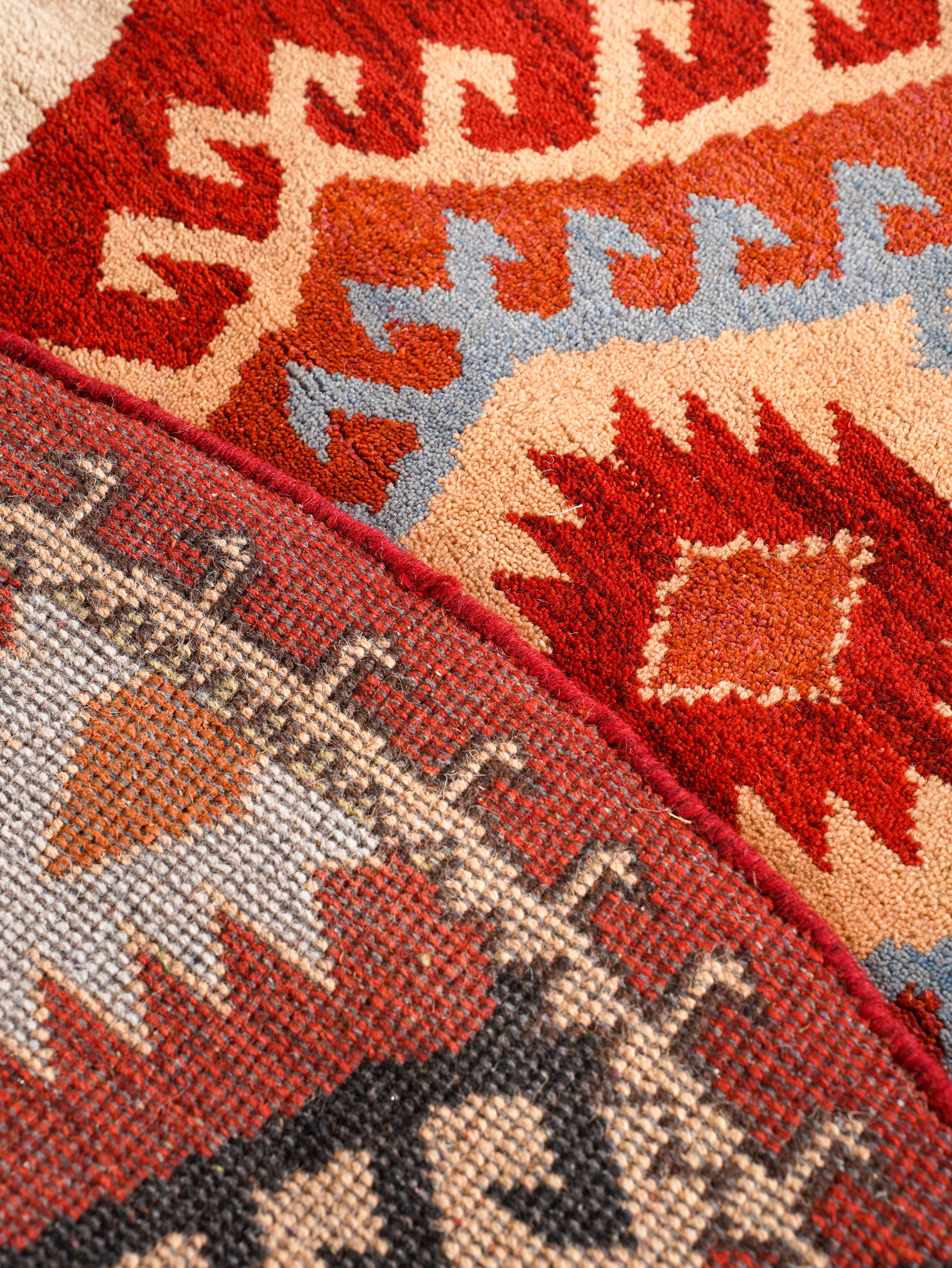 Aarohan Hand Knotted Oriental Rug