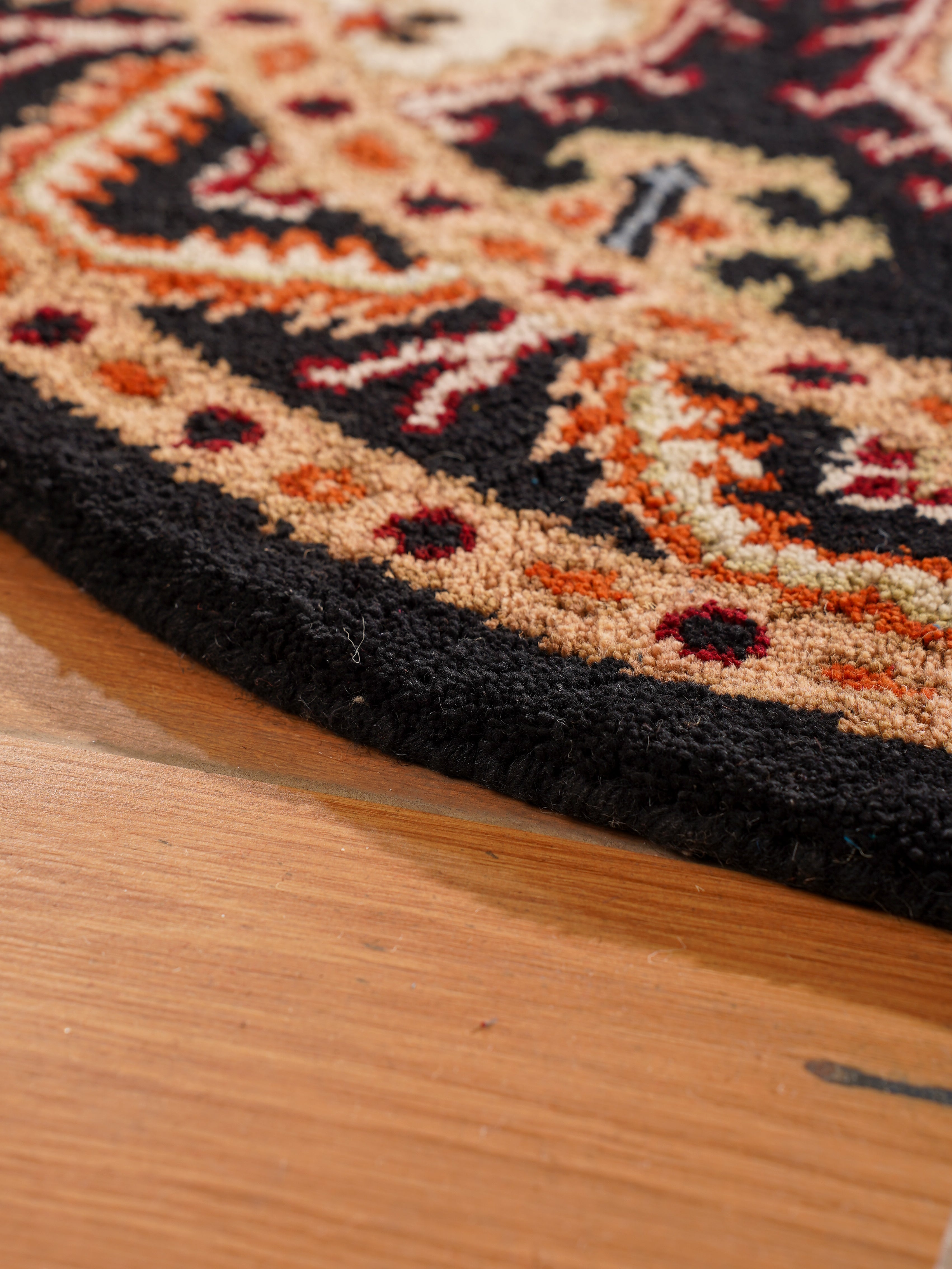 Kavi Hand Knotted Oriental Area Rug