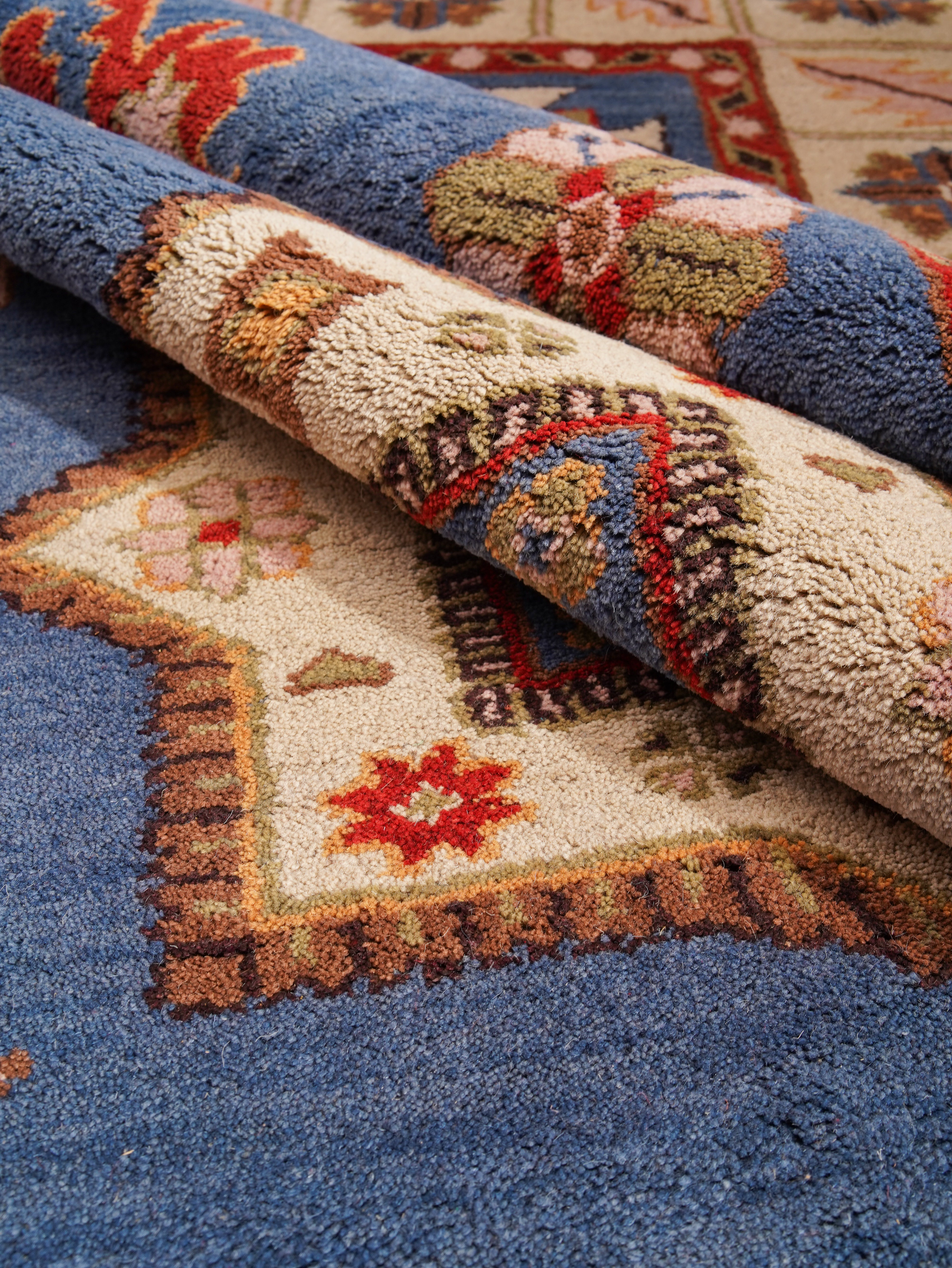 Vividha Hand Knotted Oriental Rug