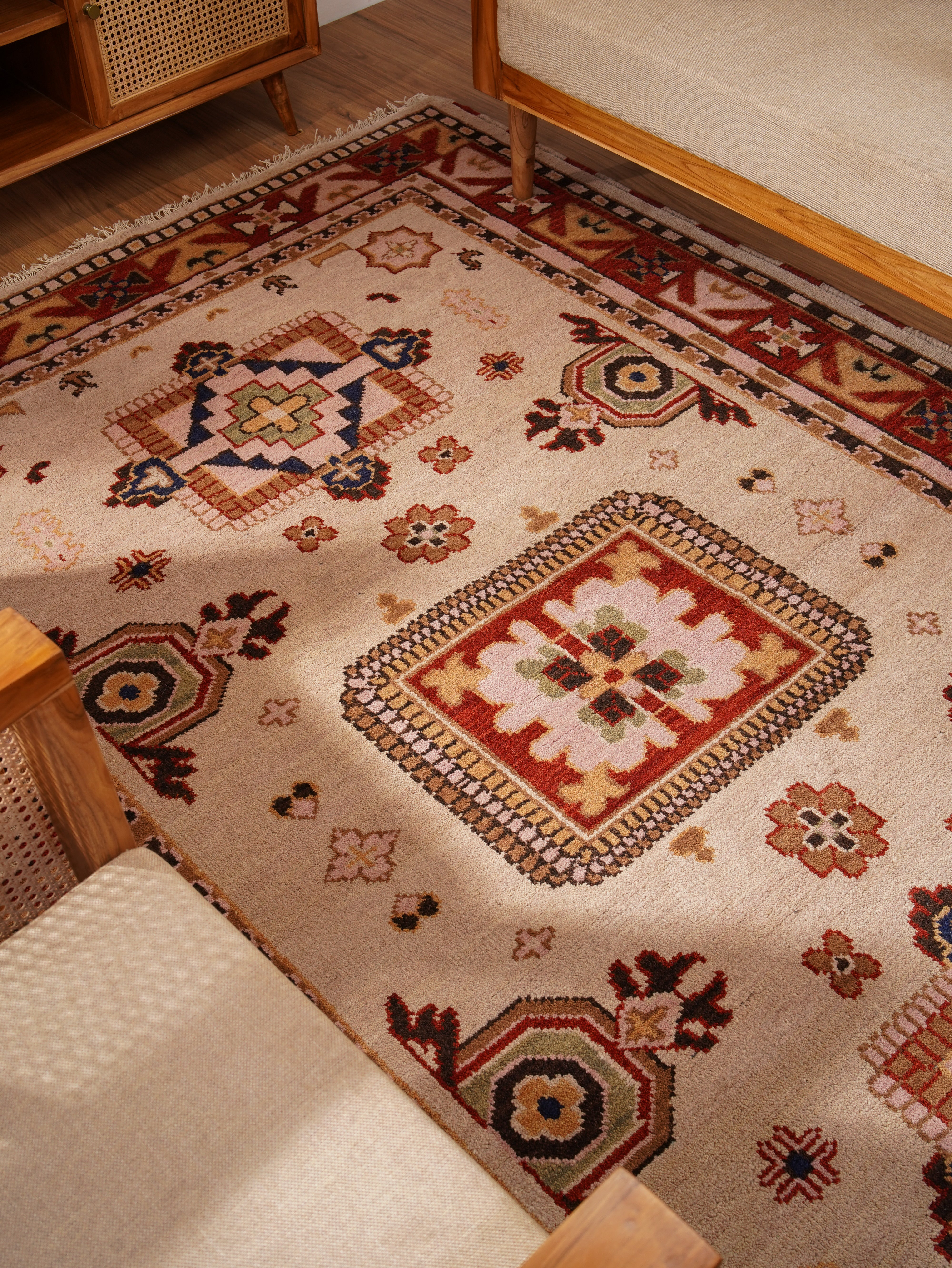 Vistar Hand Knotted Oriental Rug