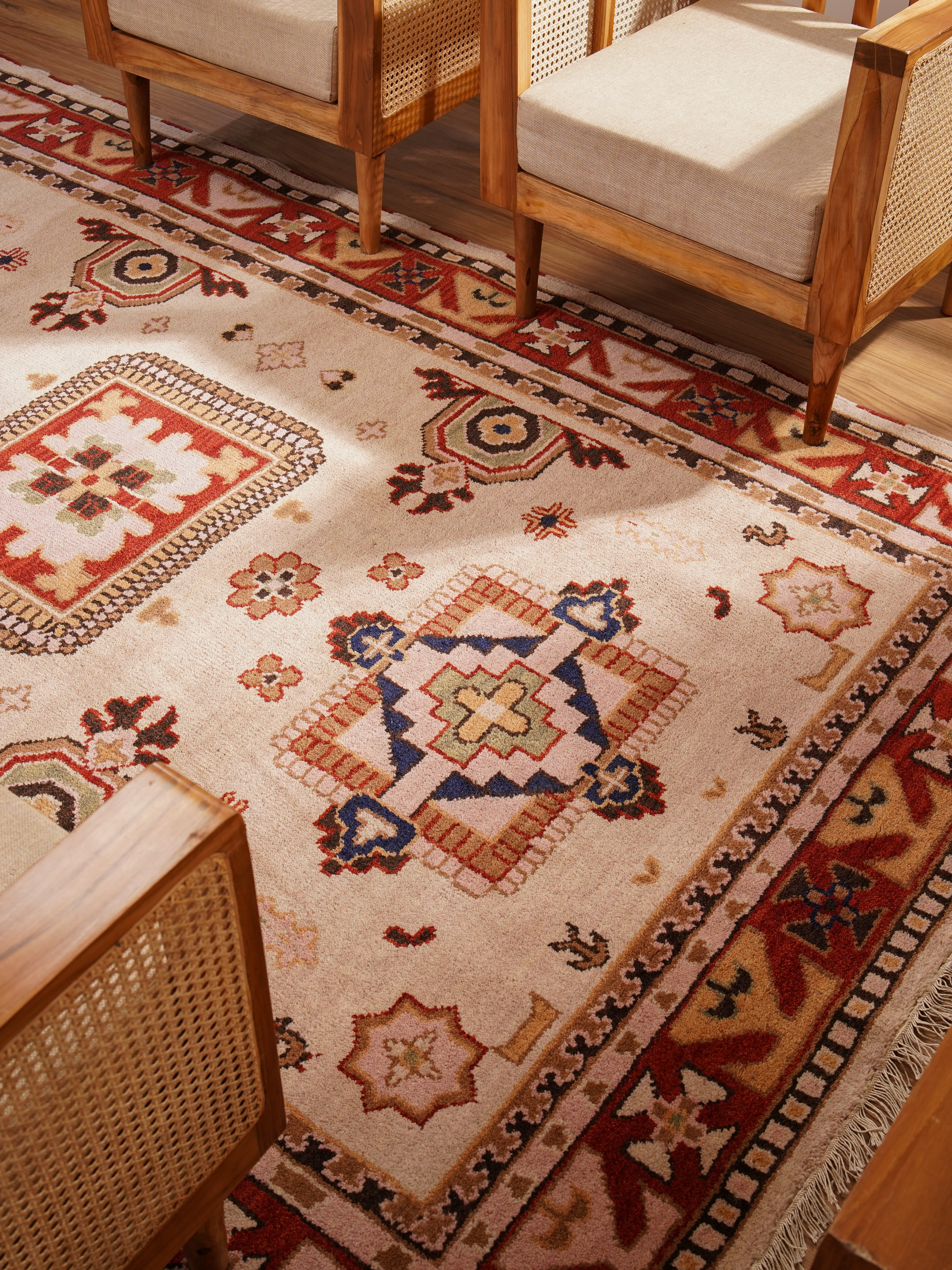 Vistar Hand Knotted Oriental Rug