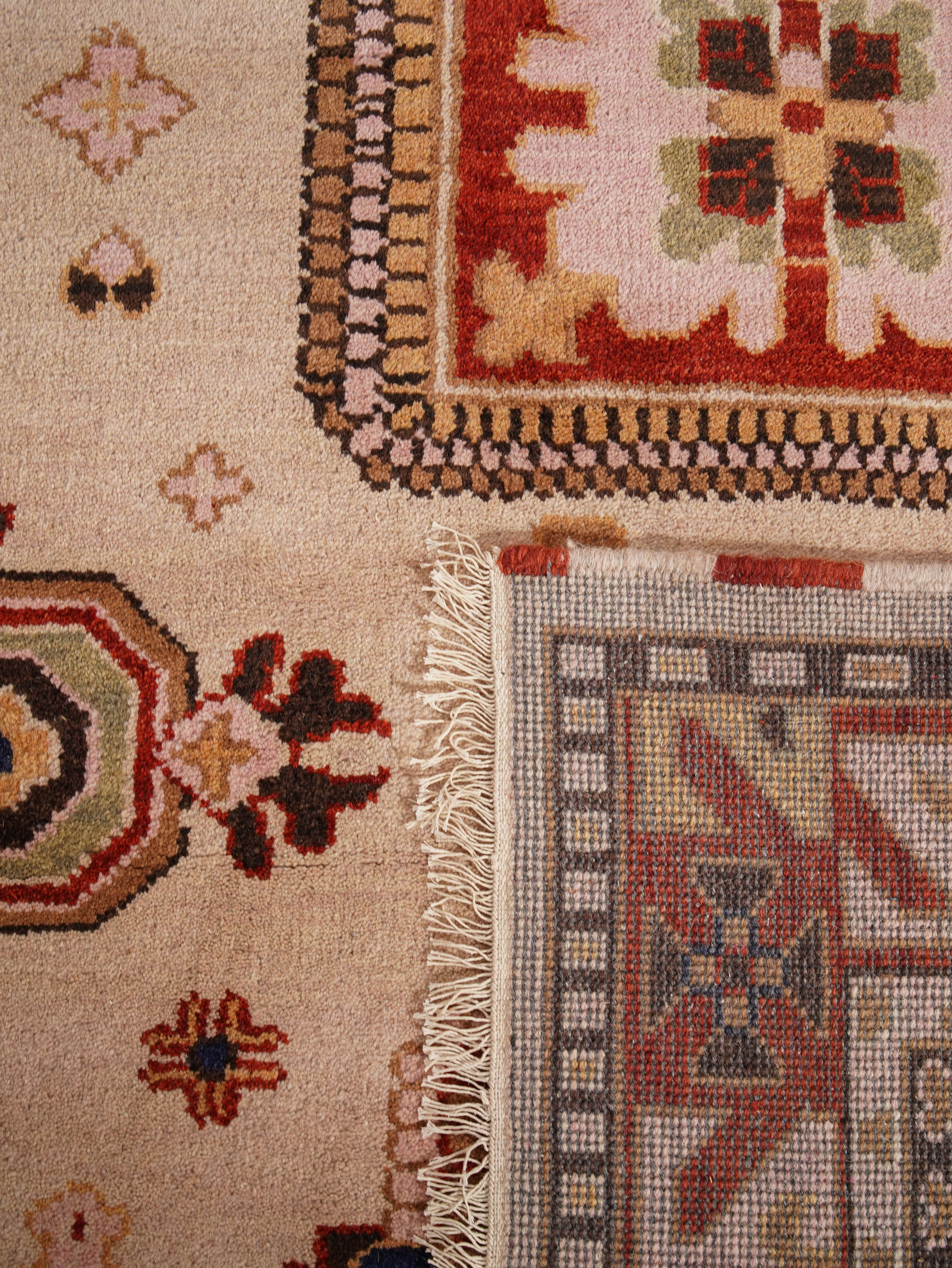 Vistar Hand Knotted Oriental Rug