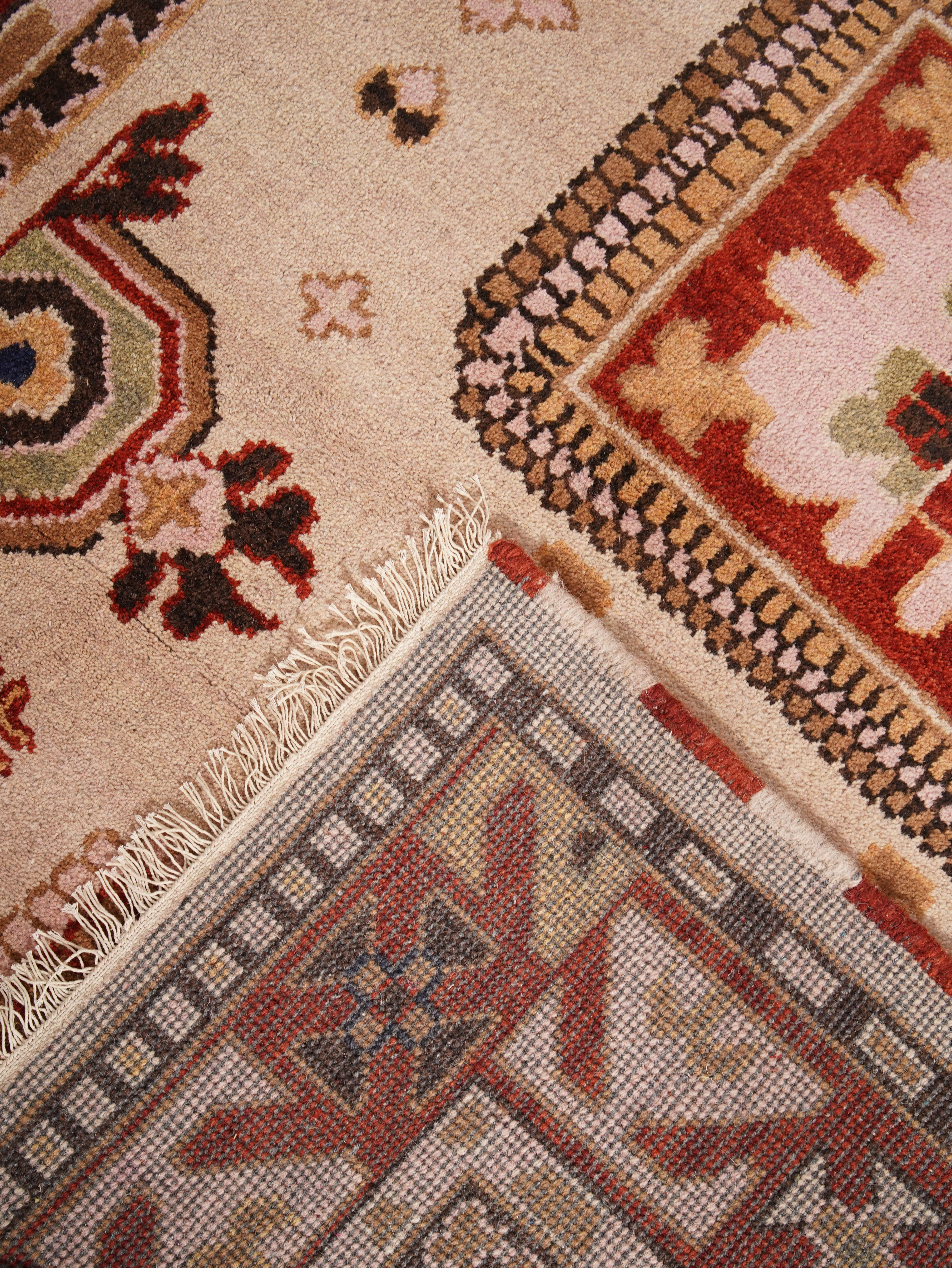 Vistar Hand Knotted Oriental Rug