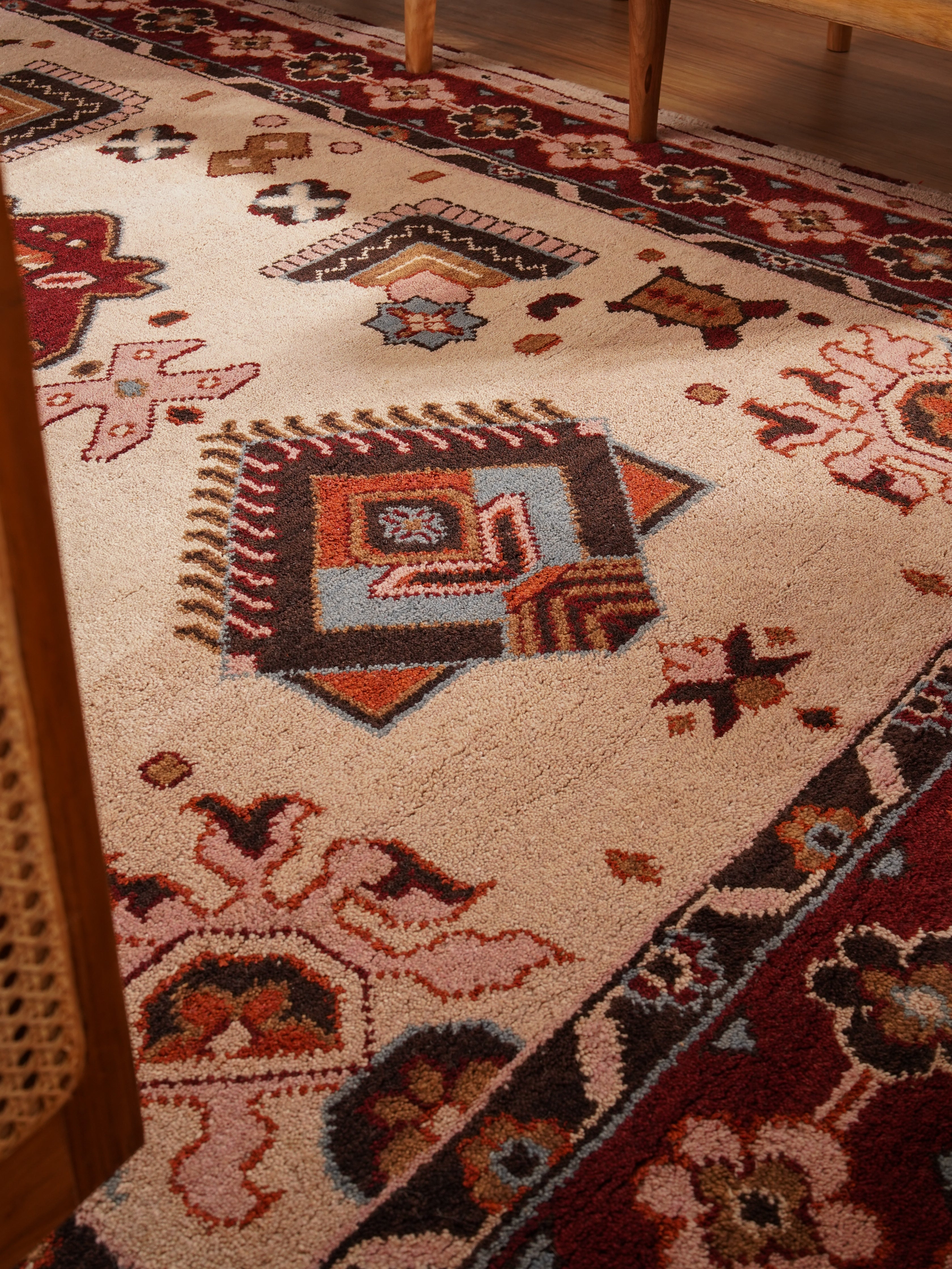 Azura Hand Knotted Oriental Rug