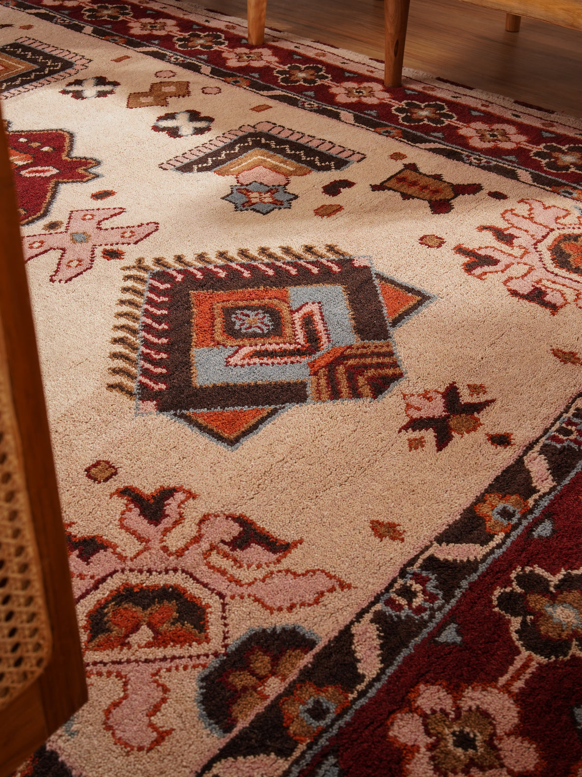 Azura Hand Knotted Oriental Rug