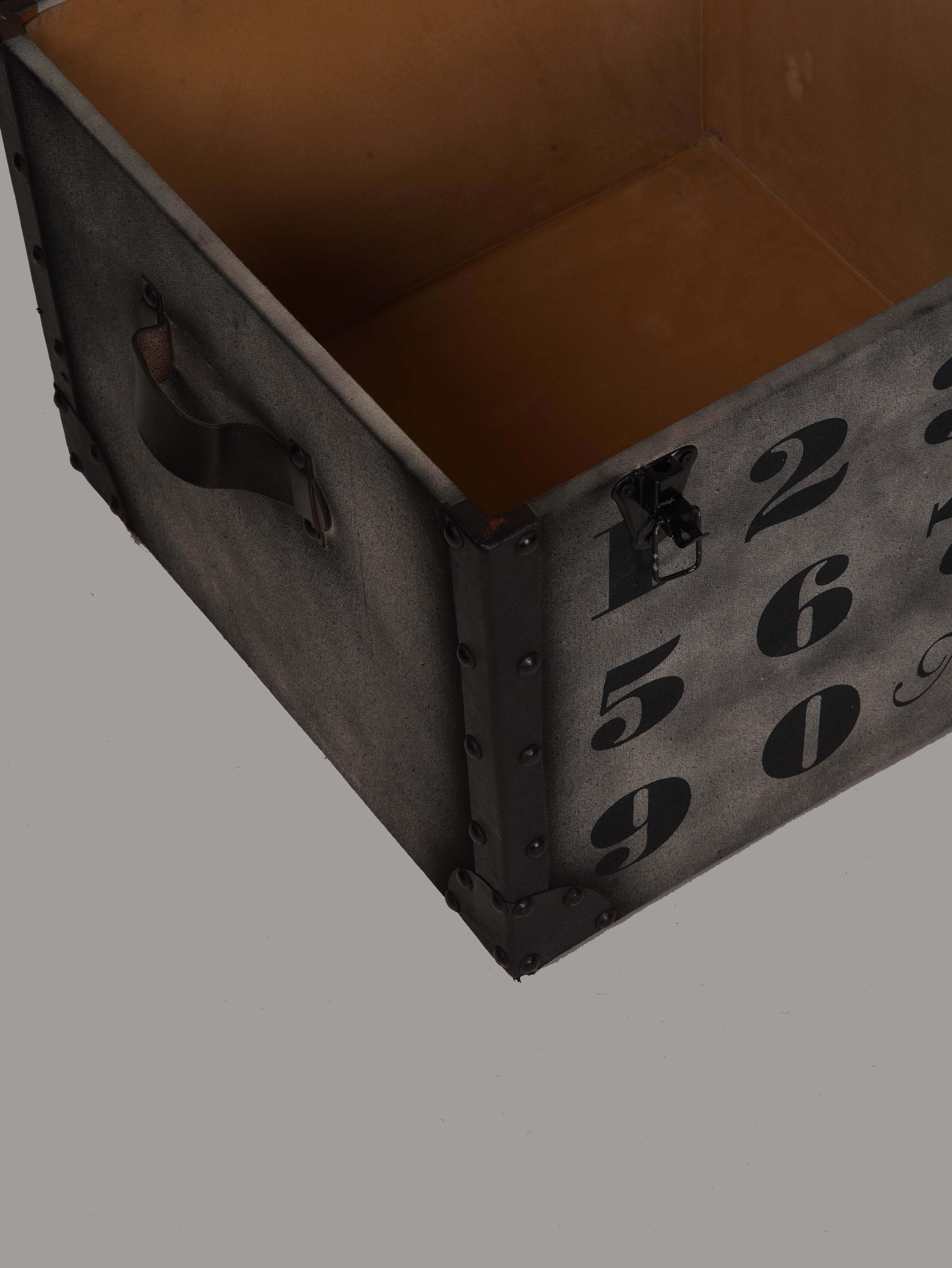 The Numerique Vault Ottoman – Vintage-Inspired Storage Trunk Seat in Wood & Canvas
