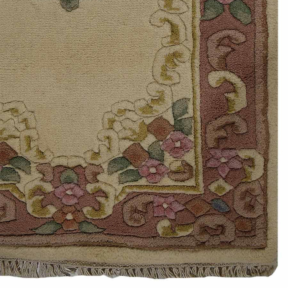 Kairavini Hand Knotted Aras Wool Area Rug