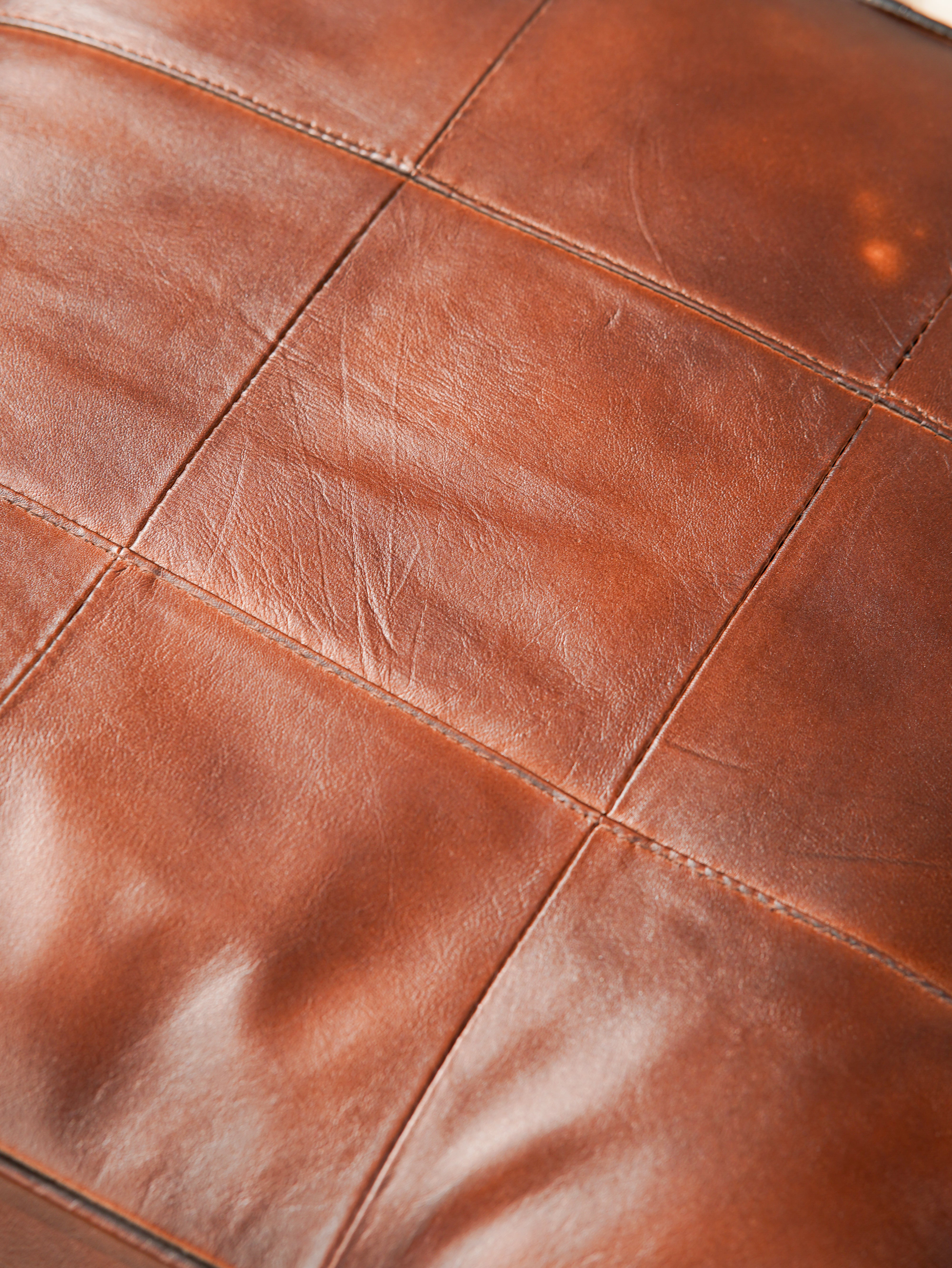 Terracotta Tuffet Leather Pouf