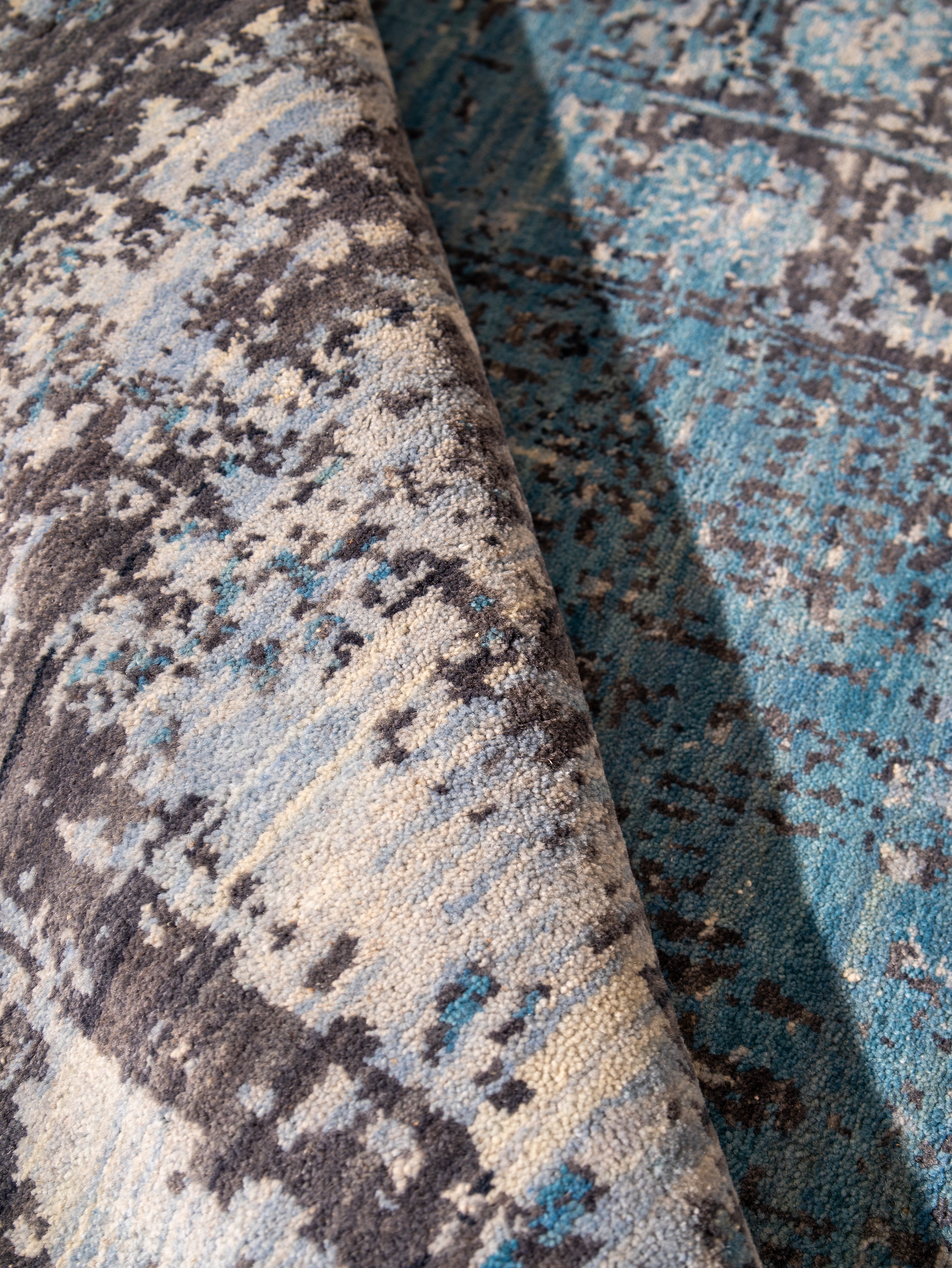 Blue Reverie Hand Knotted Wool Oriental Area Rug