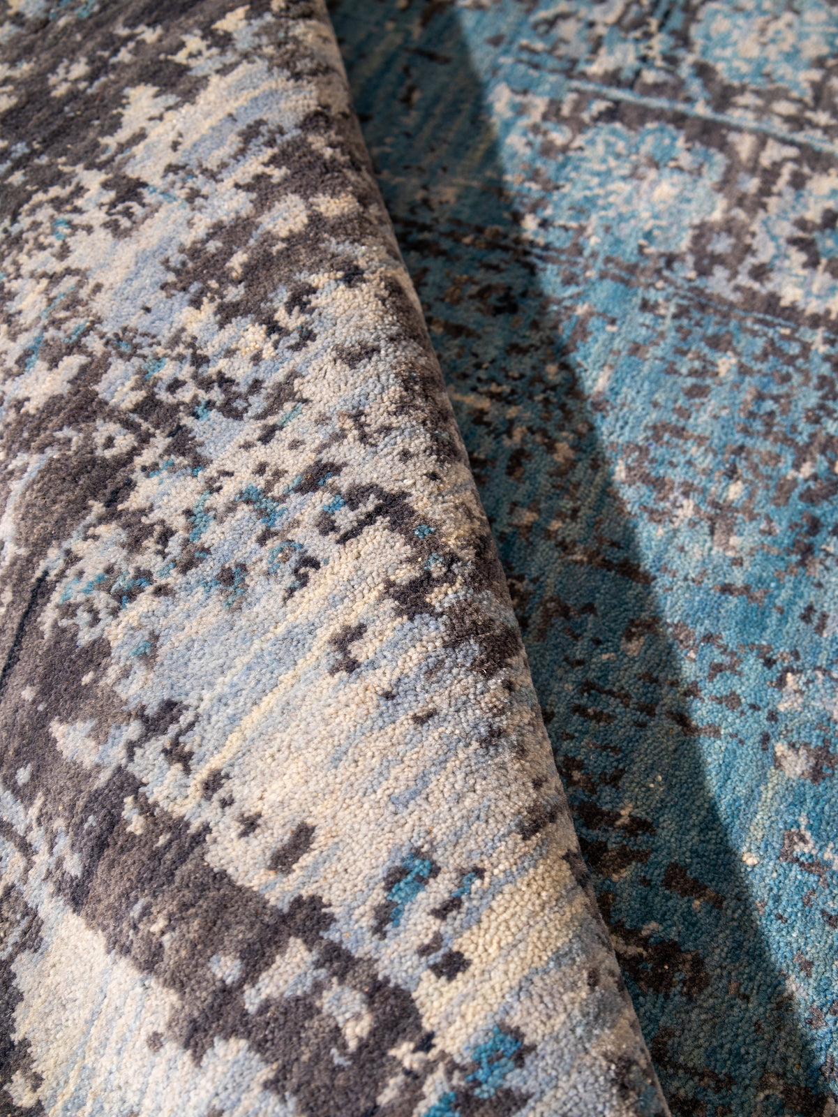 Weathered Botanical Motif Blue & Slate Oriental Rug