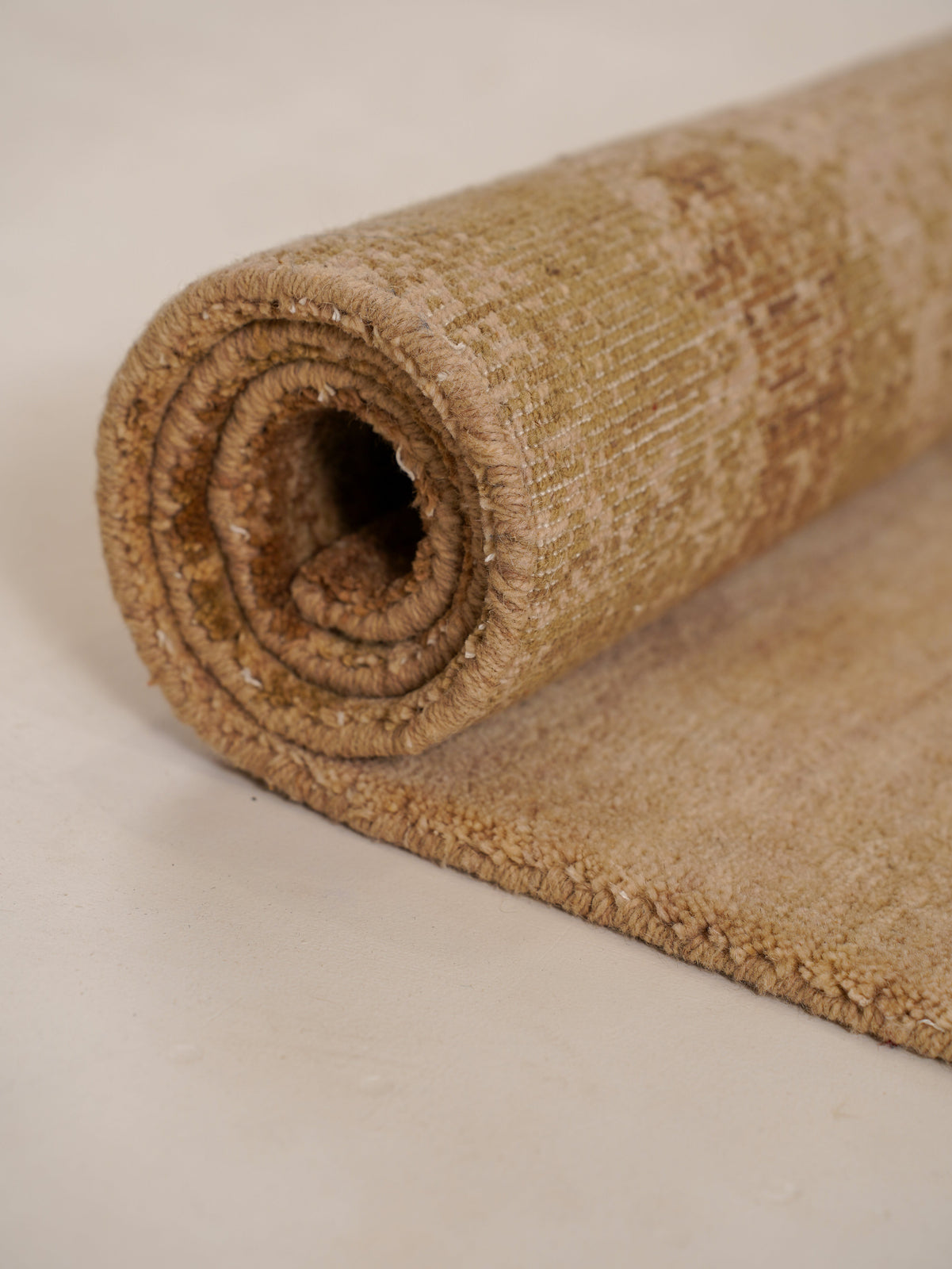 Earthen Fade Hand Knotted Wool Area Rug