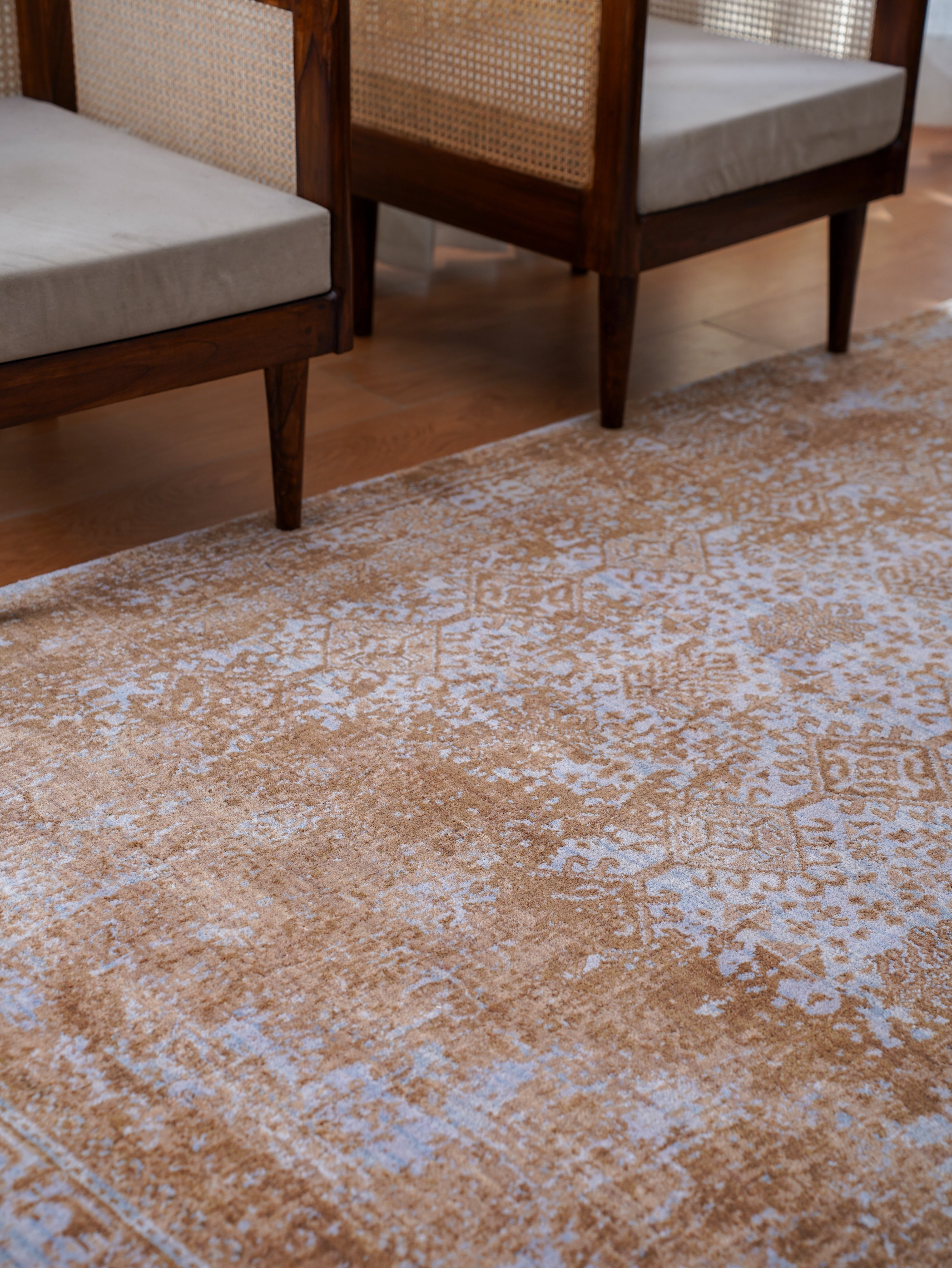 Antique-Inspired Distressed Hand Knotted Wool Rug