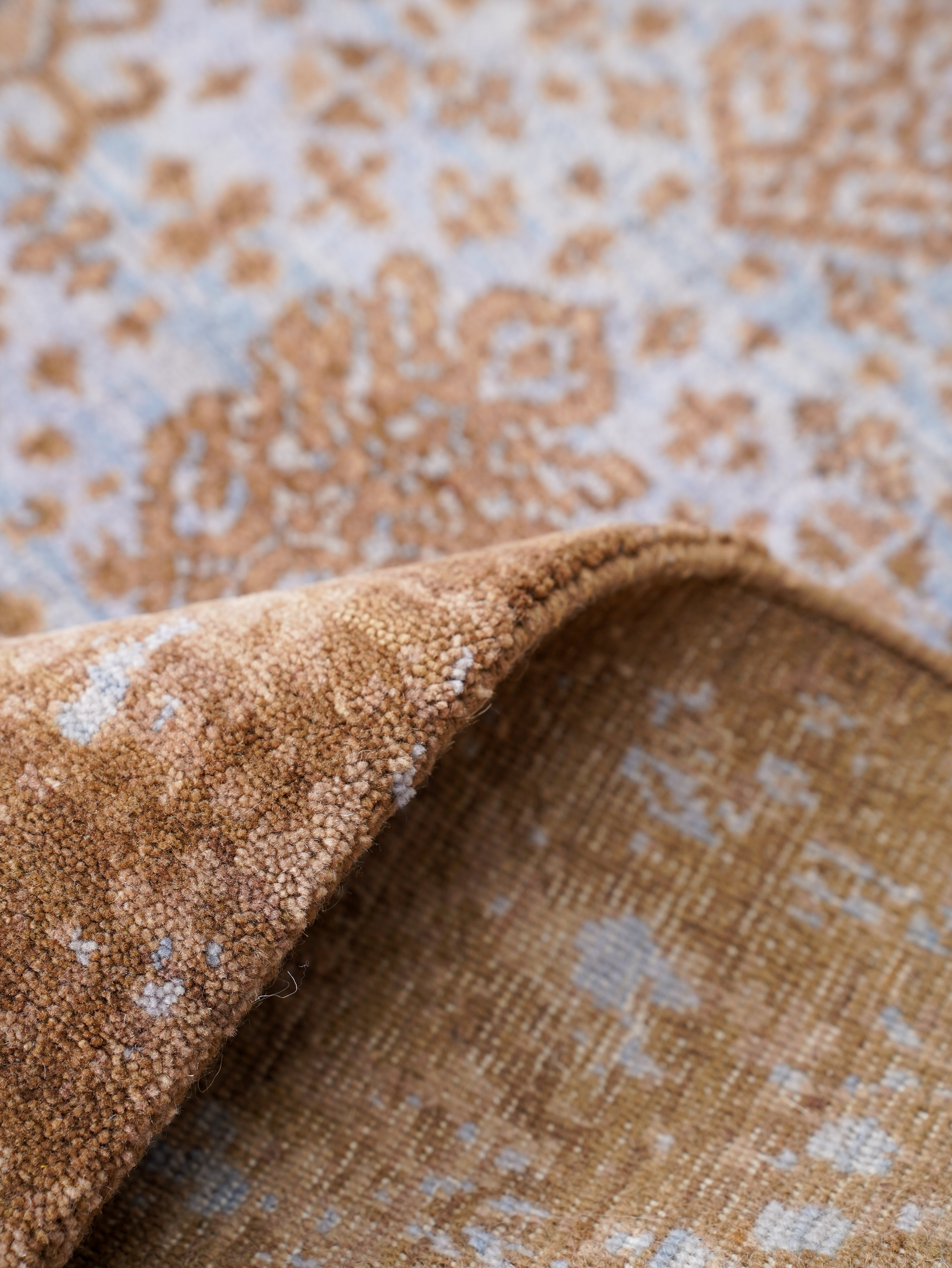 Antique-Inspired Distressed Hand Knotted Wool Rug