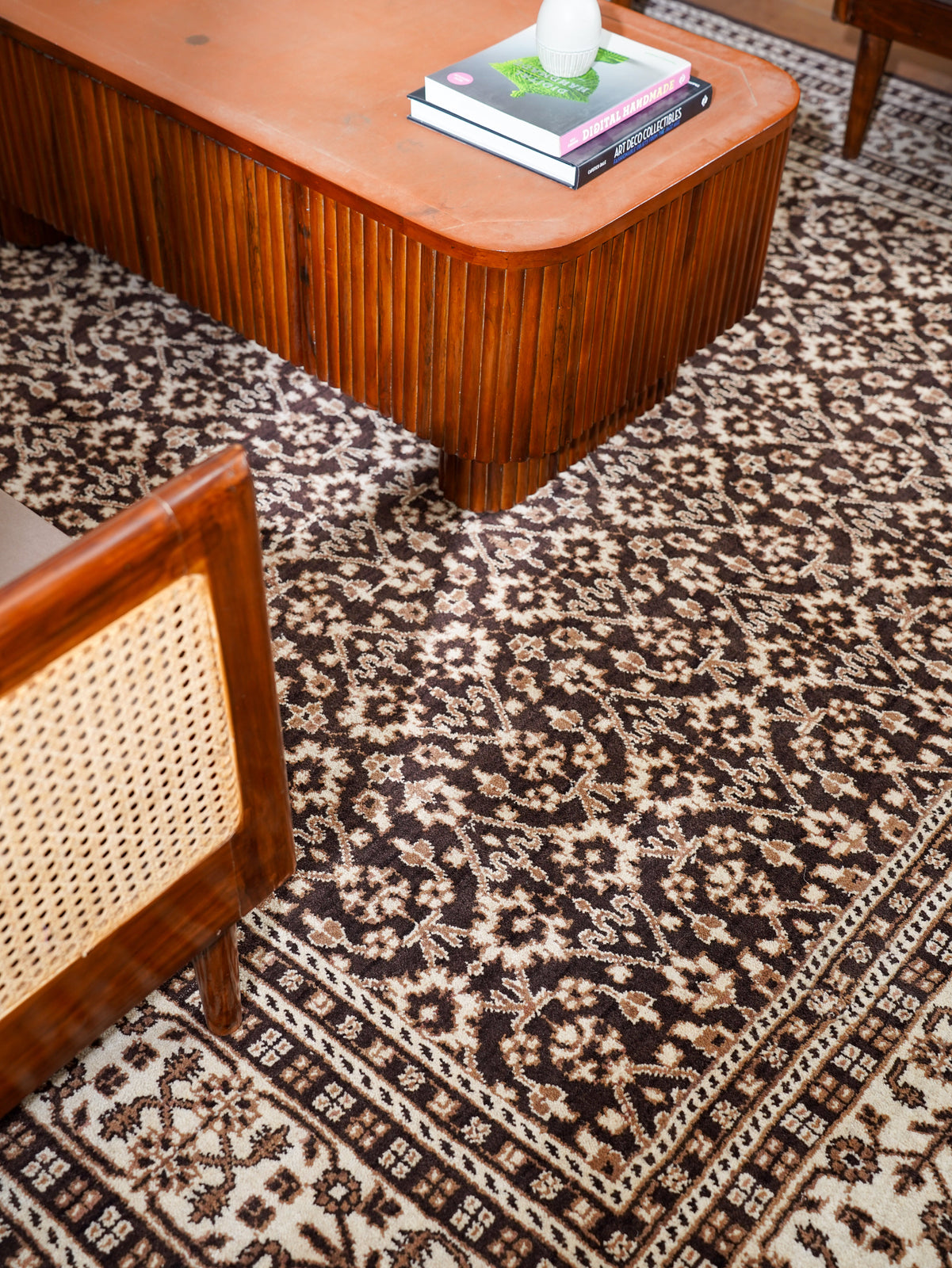 Hand Knotted Wool Oriental Area Rug – Brown & Beige Traditional Floral Pattern