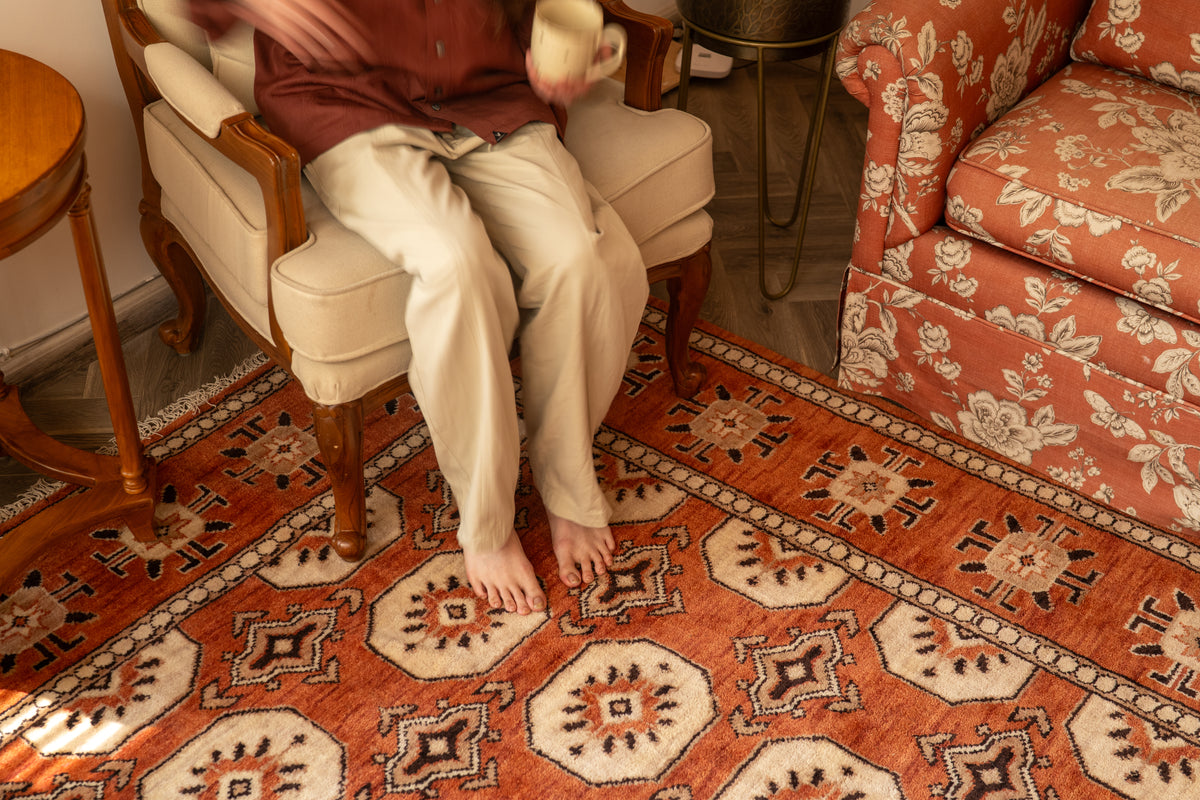 Hand-Knotted Heritage Medallion Wool Rug