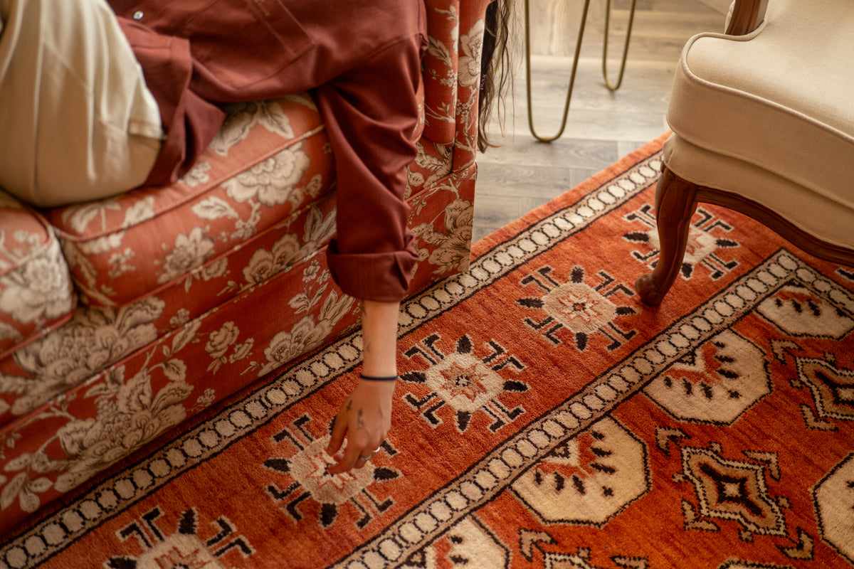 Hand-Knotted Heritage Medallion Wool Rug