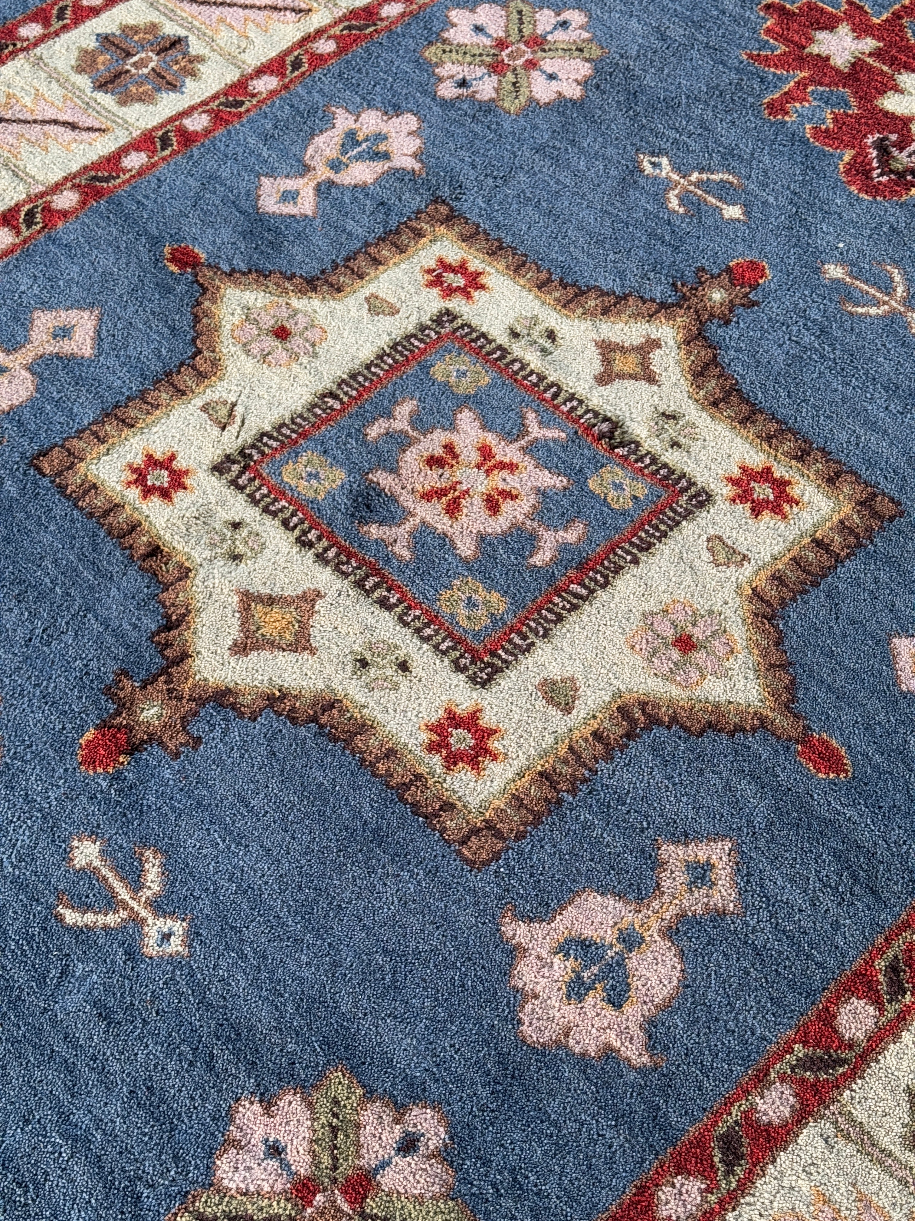 Vividha Hand Knotted Oriental Rug