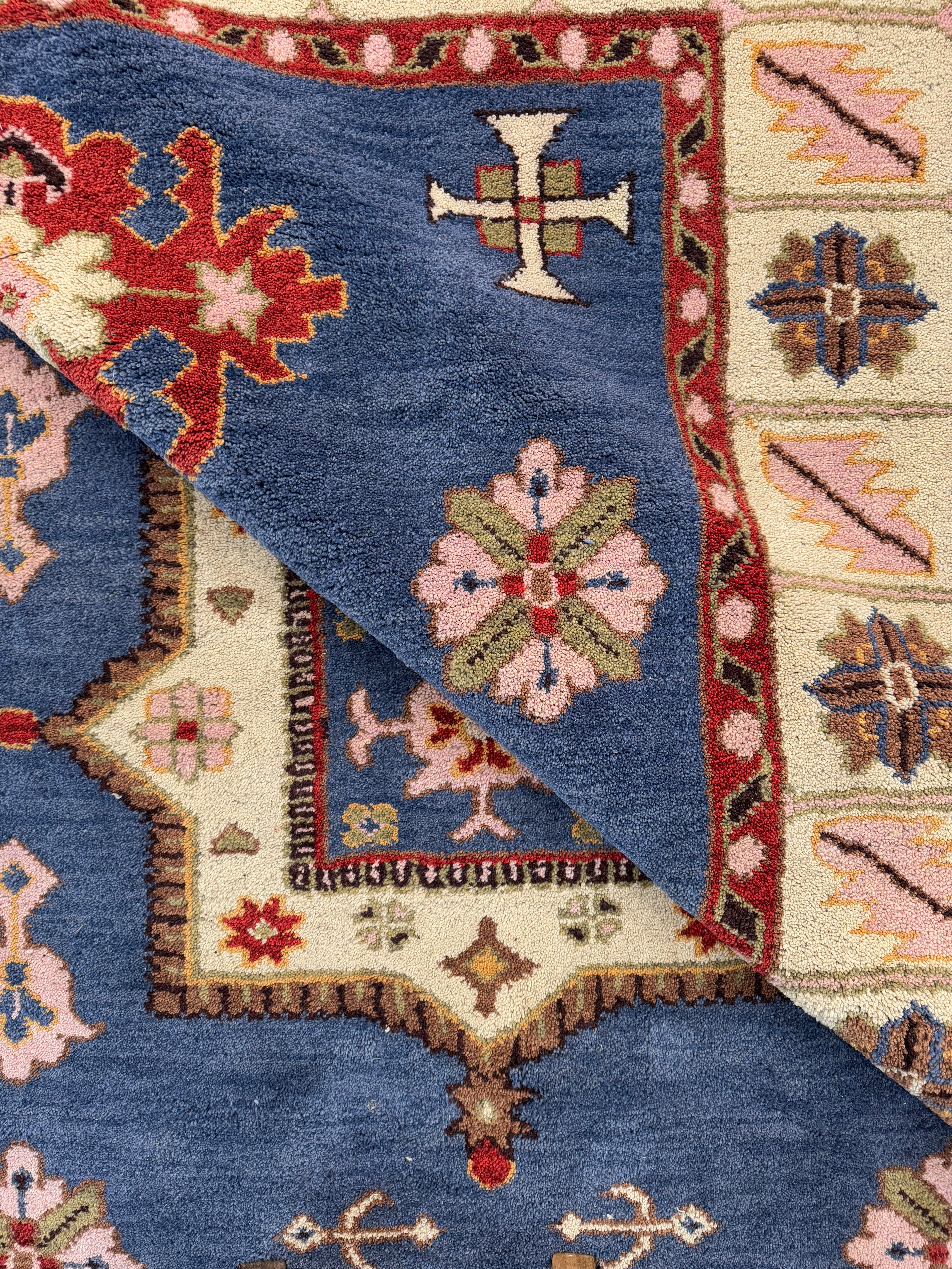 Vividha Hand Knotted Oriental Rug