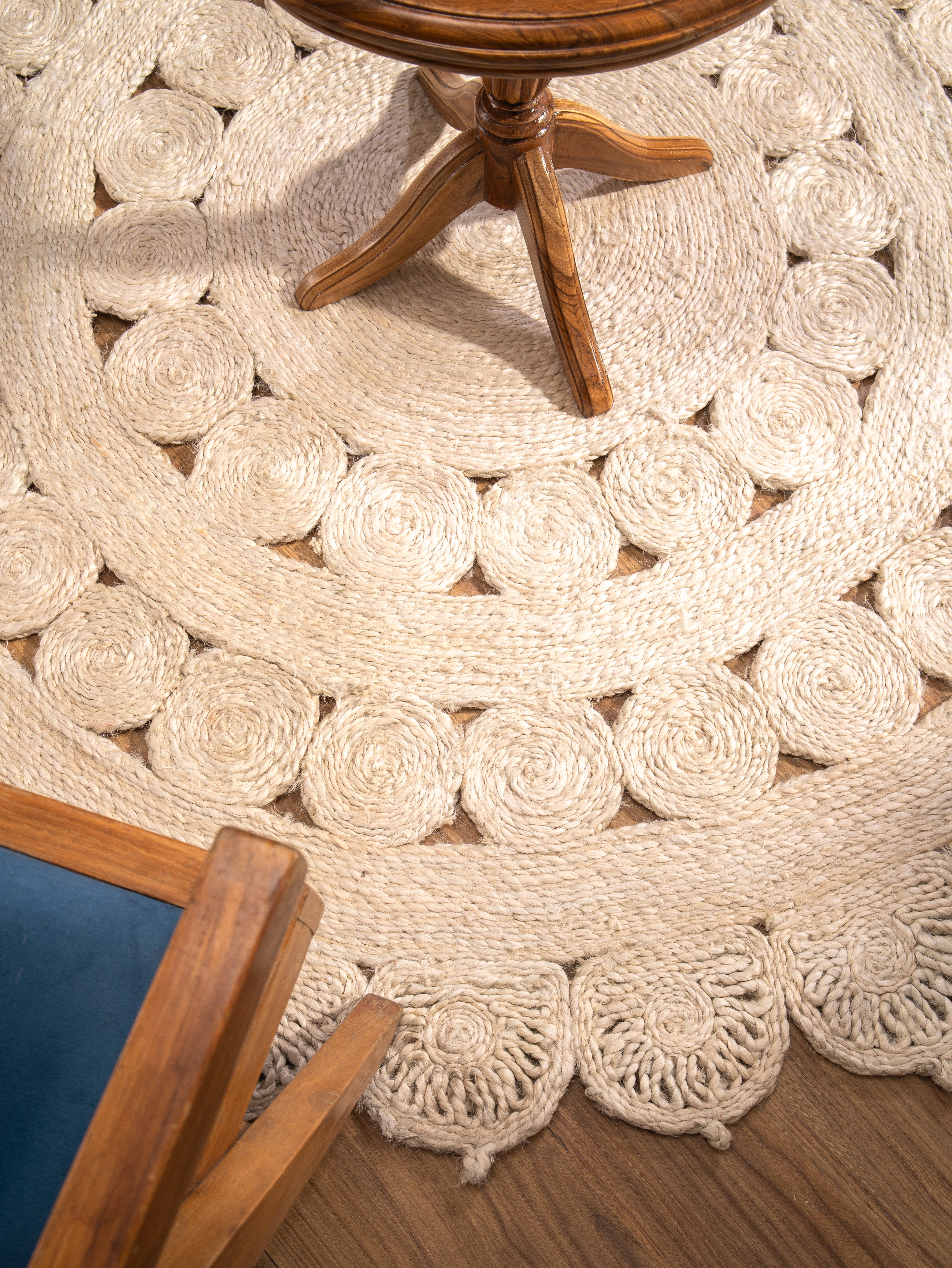 Bamboo Bloom Hand Woven Jute Rug
