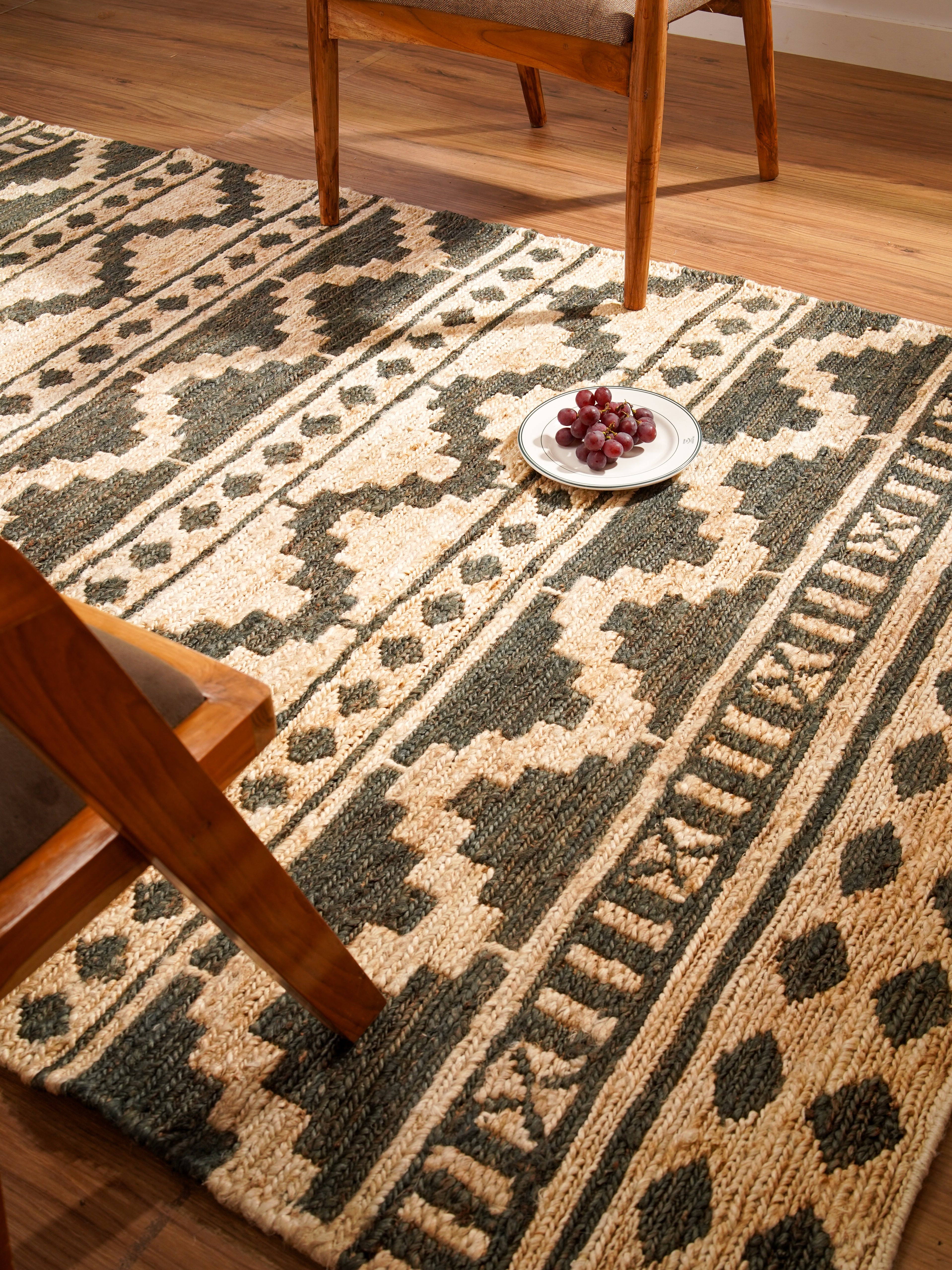 Nomad Hand Knotted Sumak Jute Rug