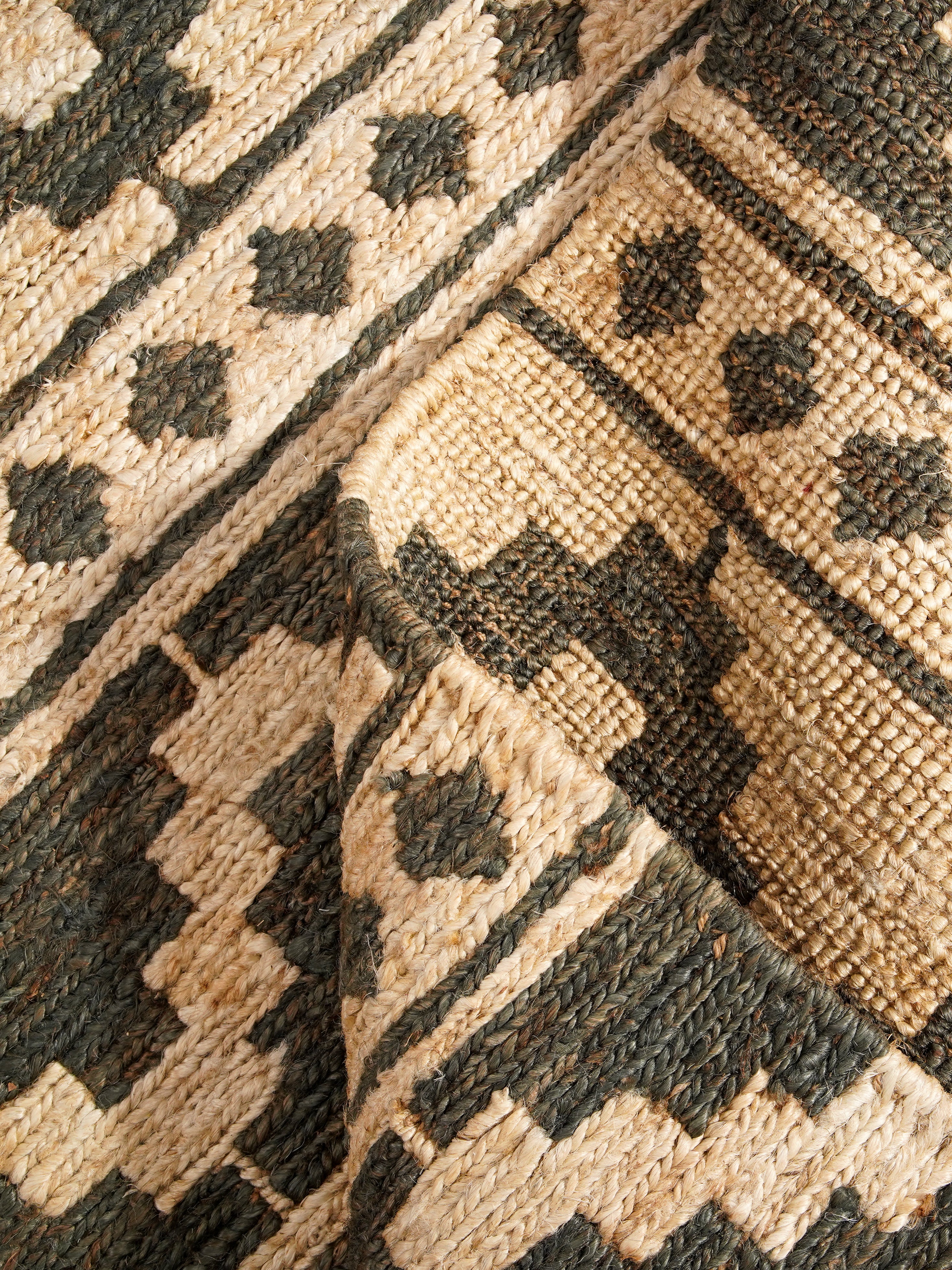 Nomad Hand Knotted Sumak Jute Rug