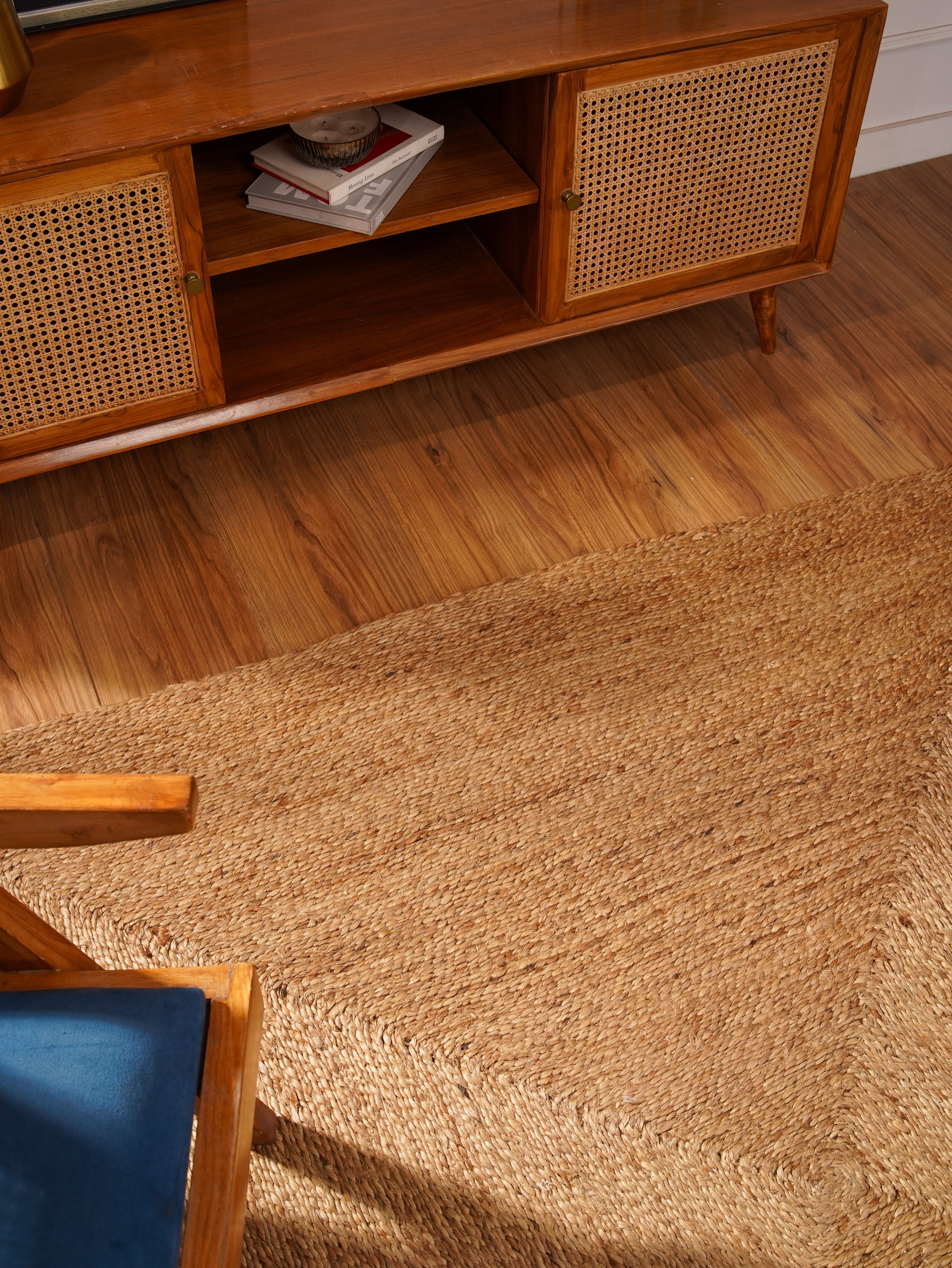 Pyramid Hand Woven Washable Jute Rug
