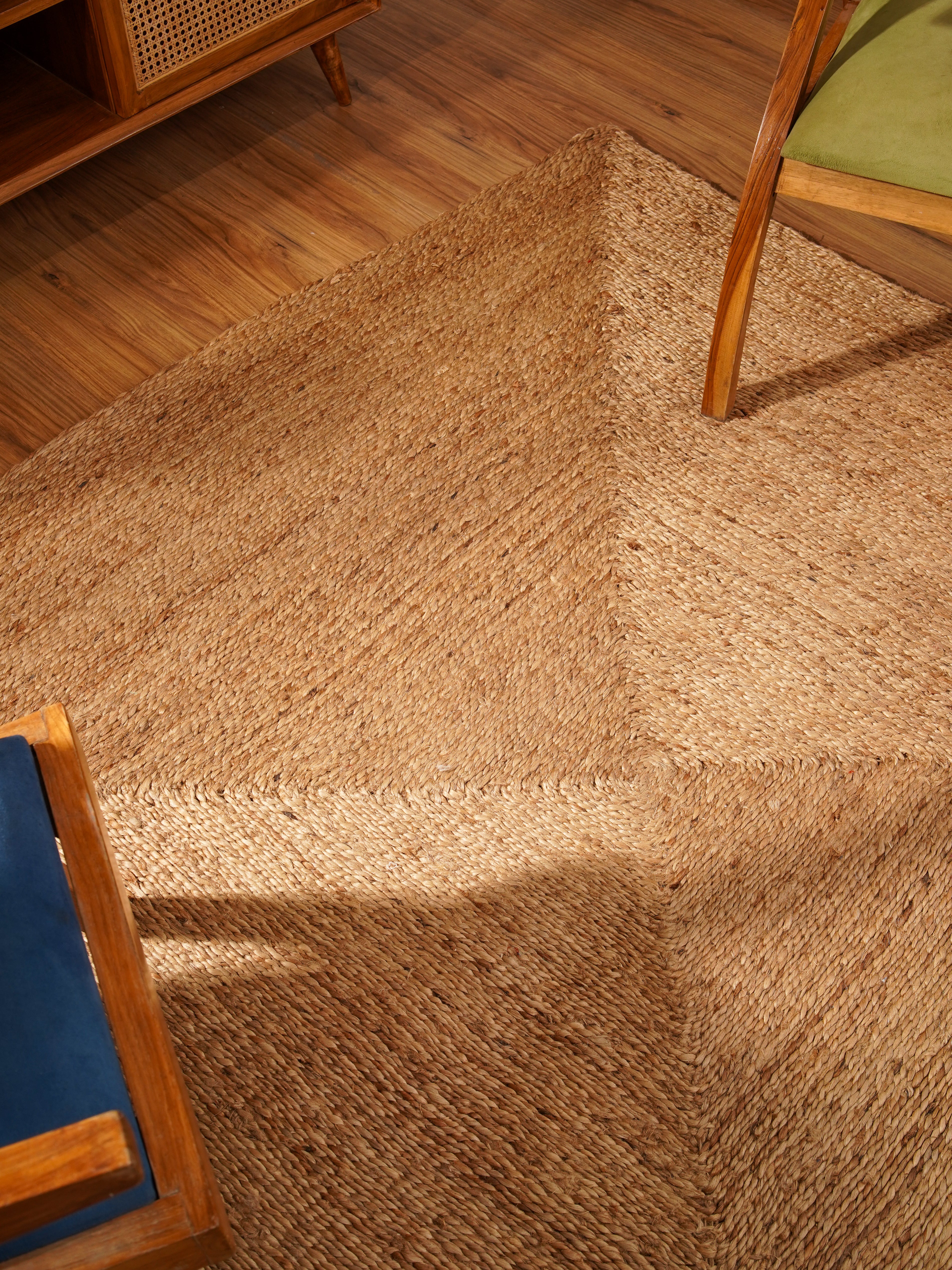 Pyramid Hand Woven Washable Jute Rug