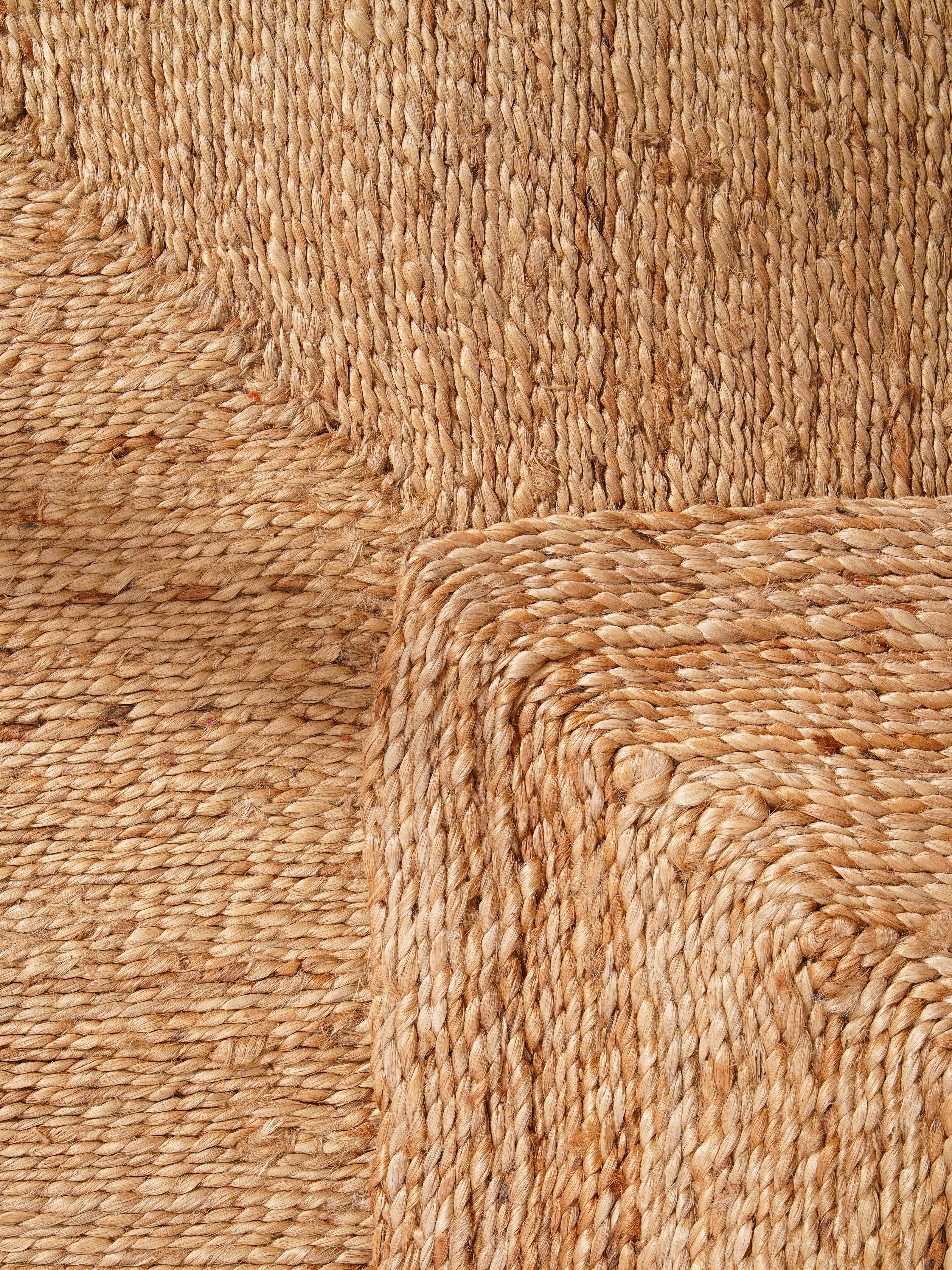 Pyramid Hand Woven Washable Jute Rug