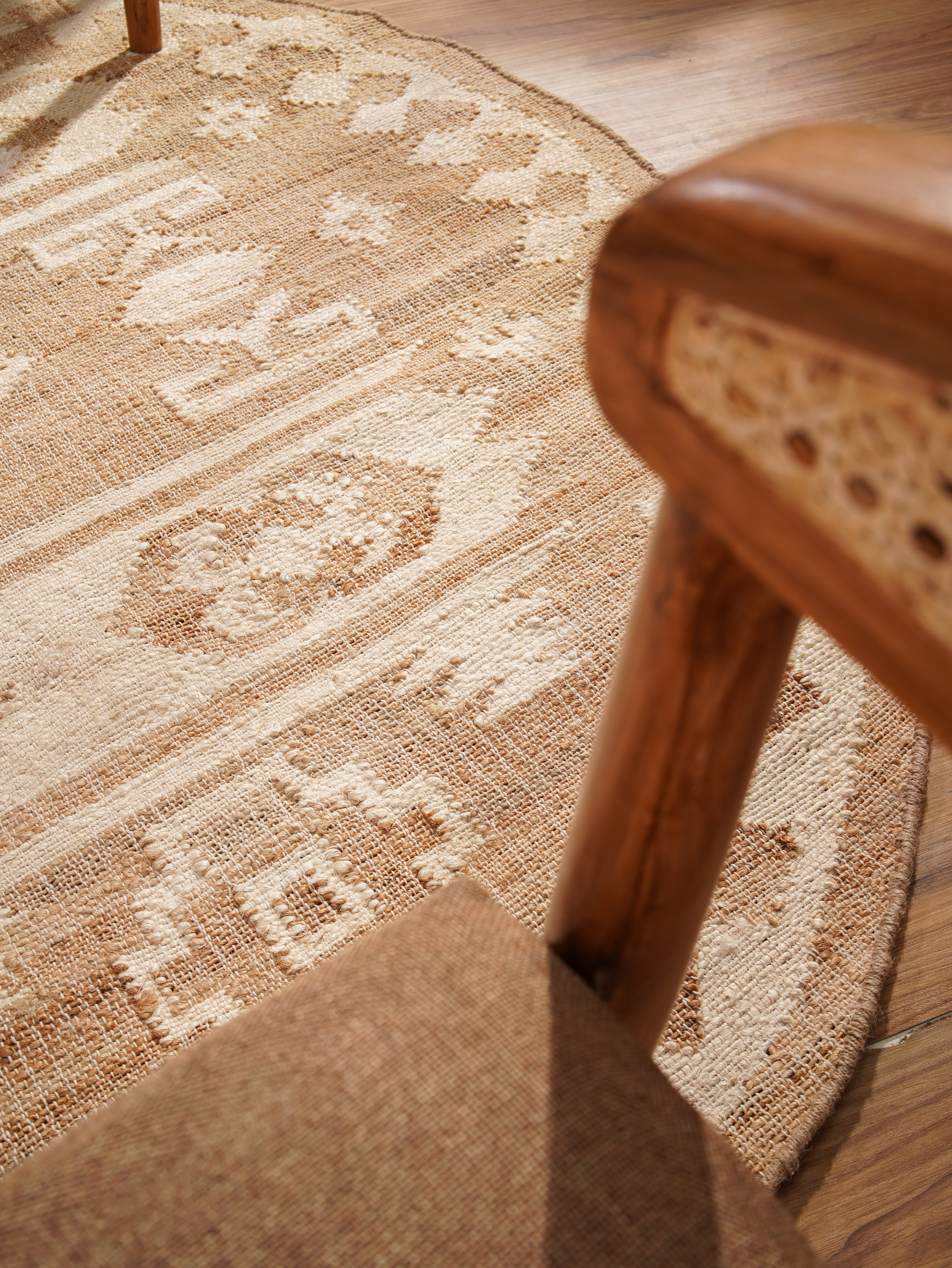 Chakrika Flat Weave Kilim Jute Rug