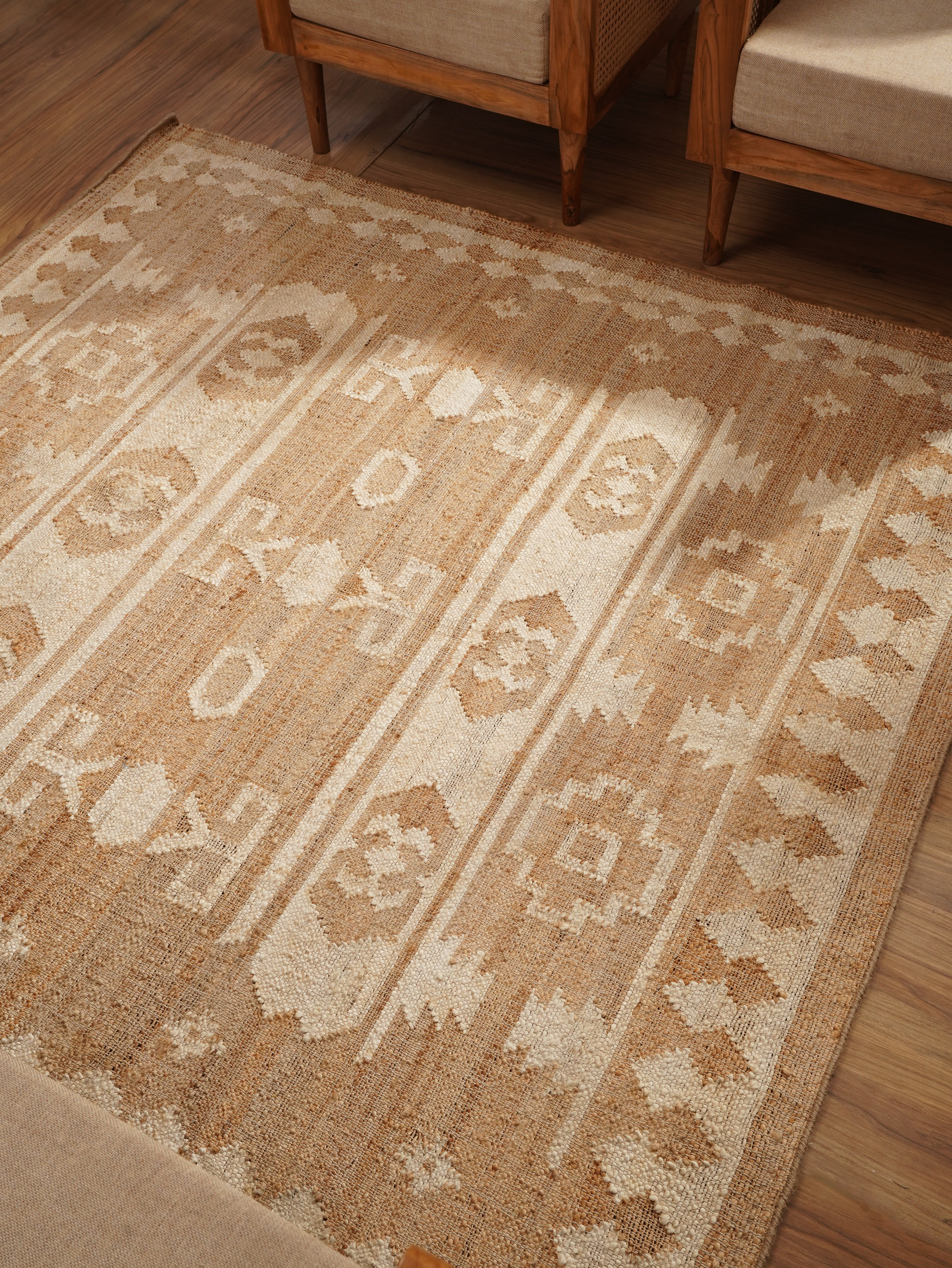 Chakrika Flat Weave Kilim Jute Rug