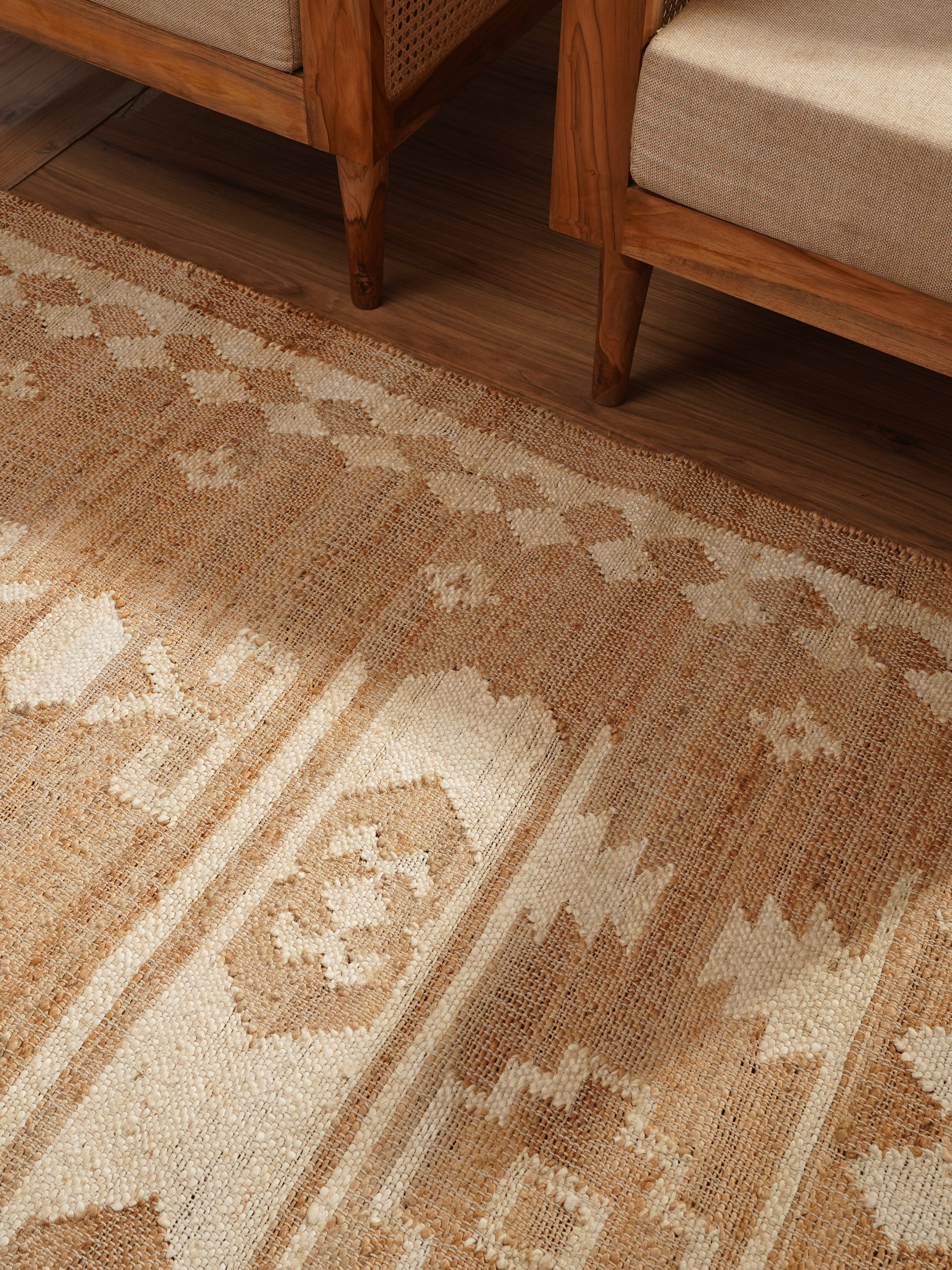 Chakrika Flat Weave Kilim Jute Rug