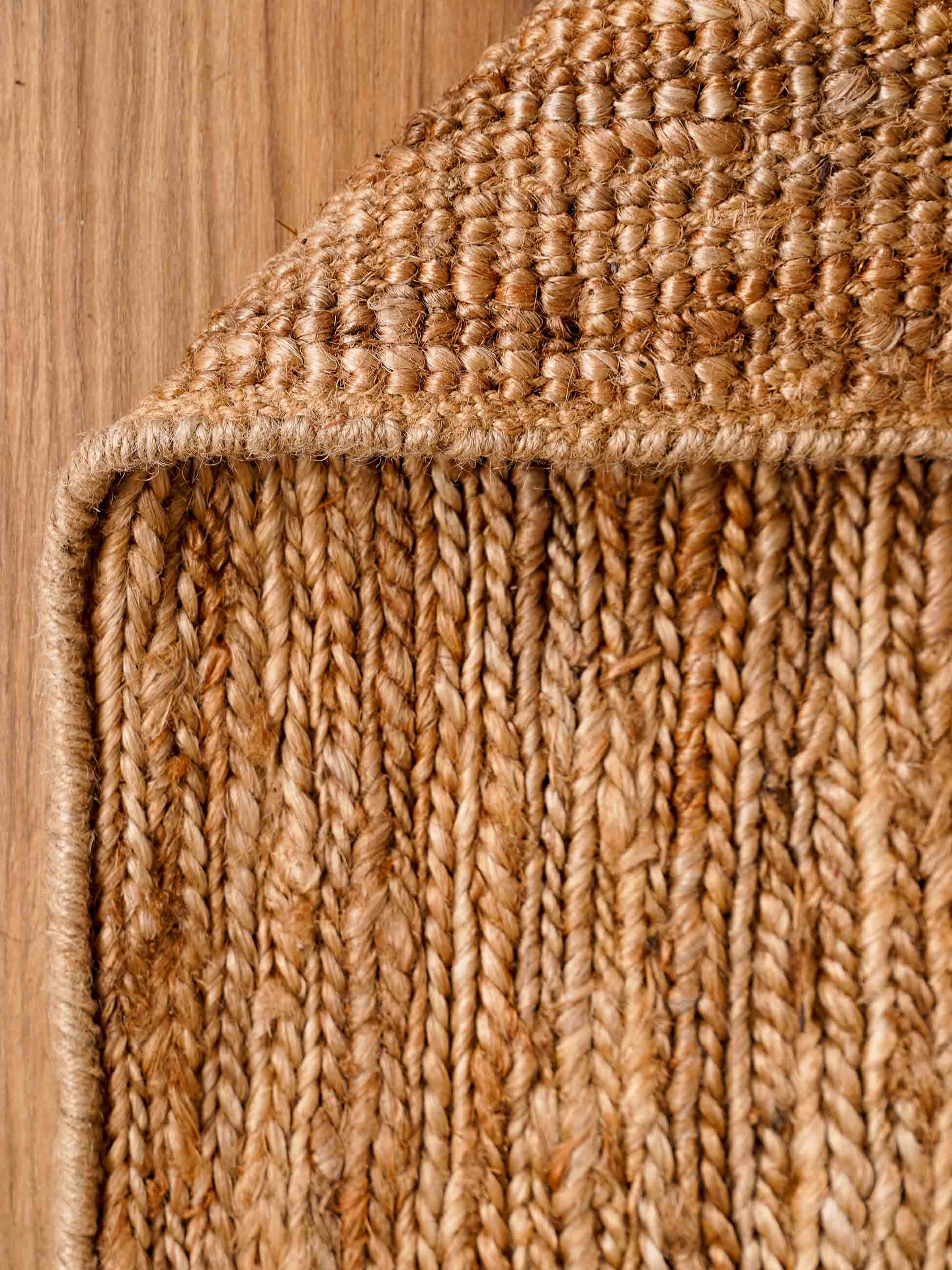 Bend Hand Knotted Sumak Jute Eco friendly Area Rug