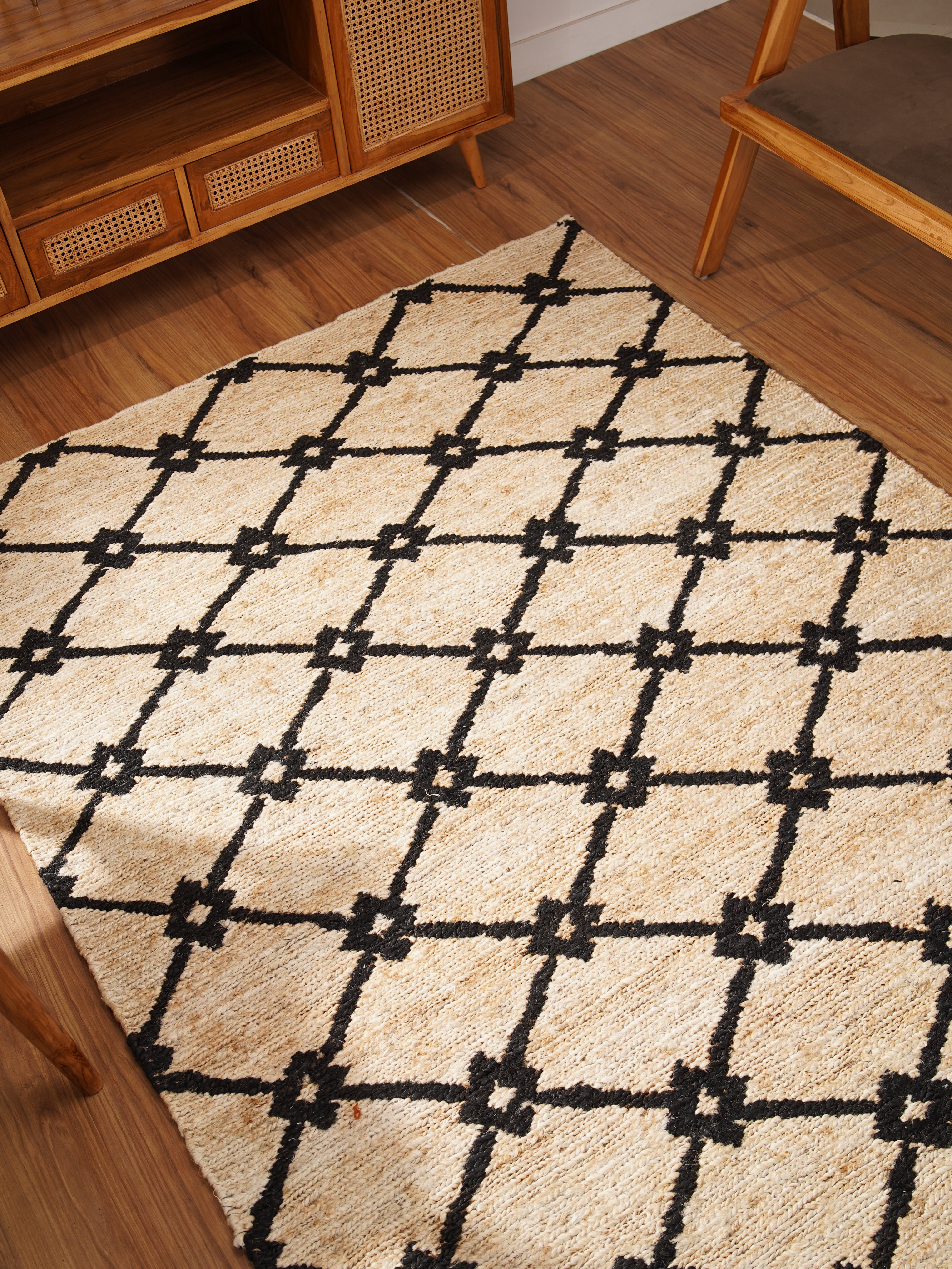 Beige Black Hand Woven Jute Rug