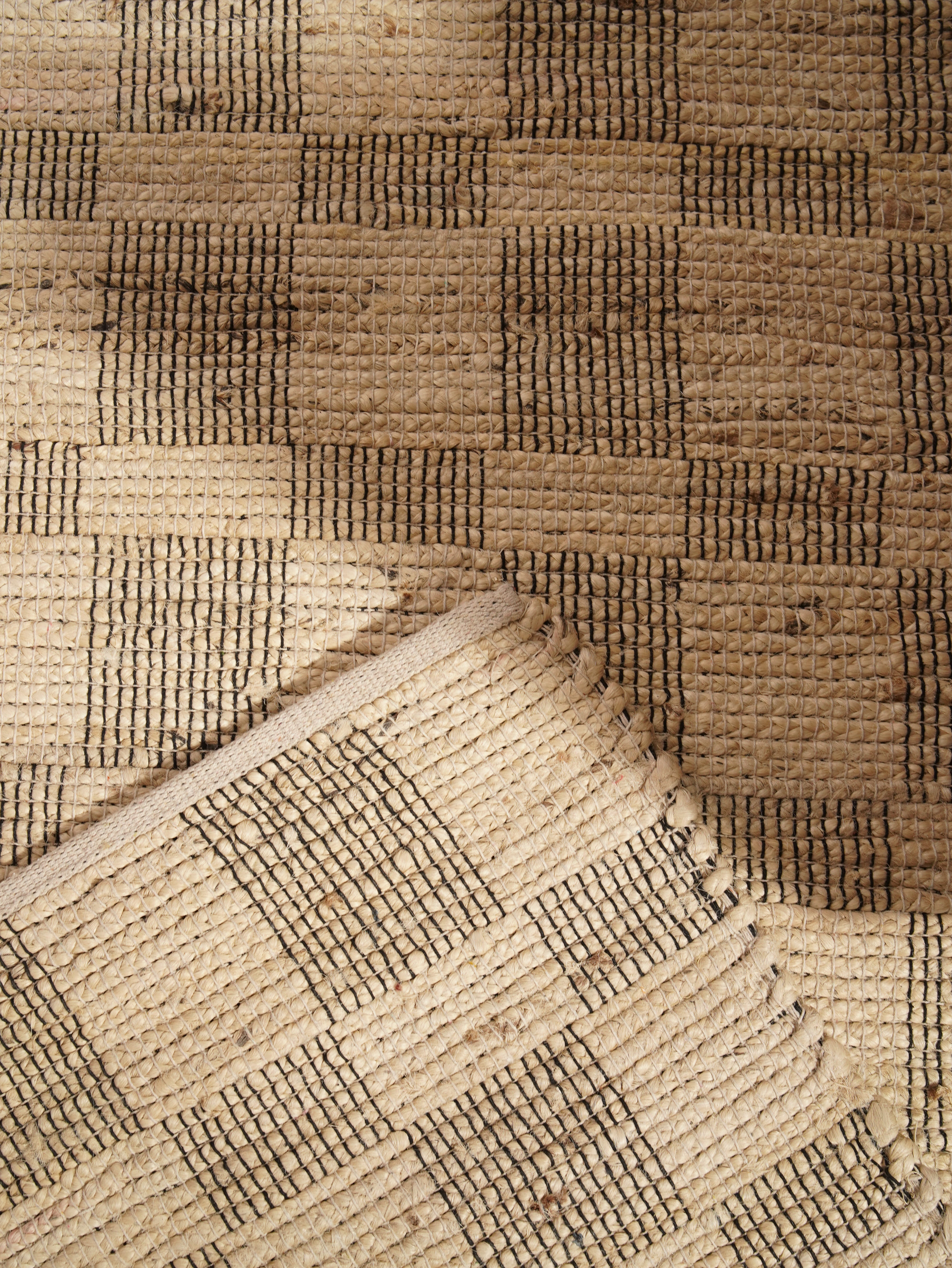 Gridlock Hand Woven Washable Jute Rug