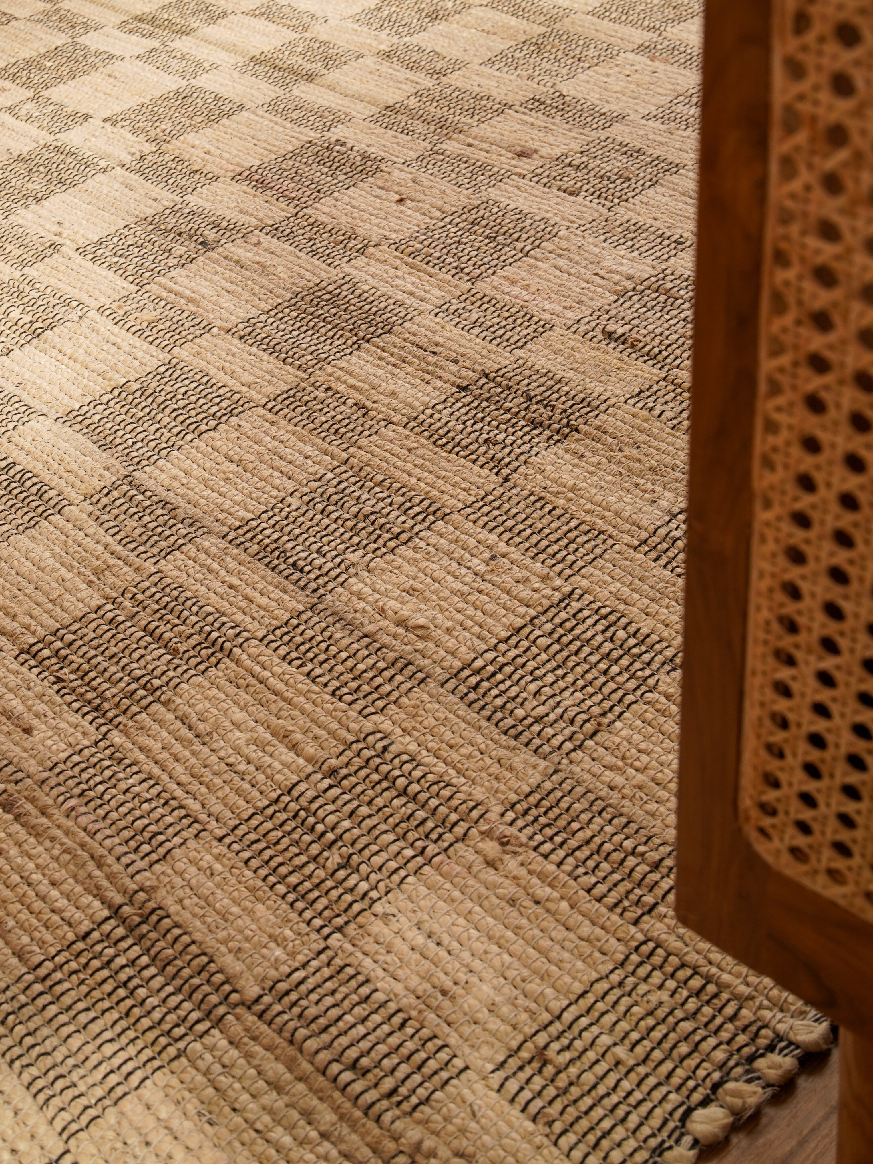 Gridlock Hand Woven Washable Jute Rug