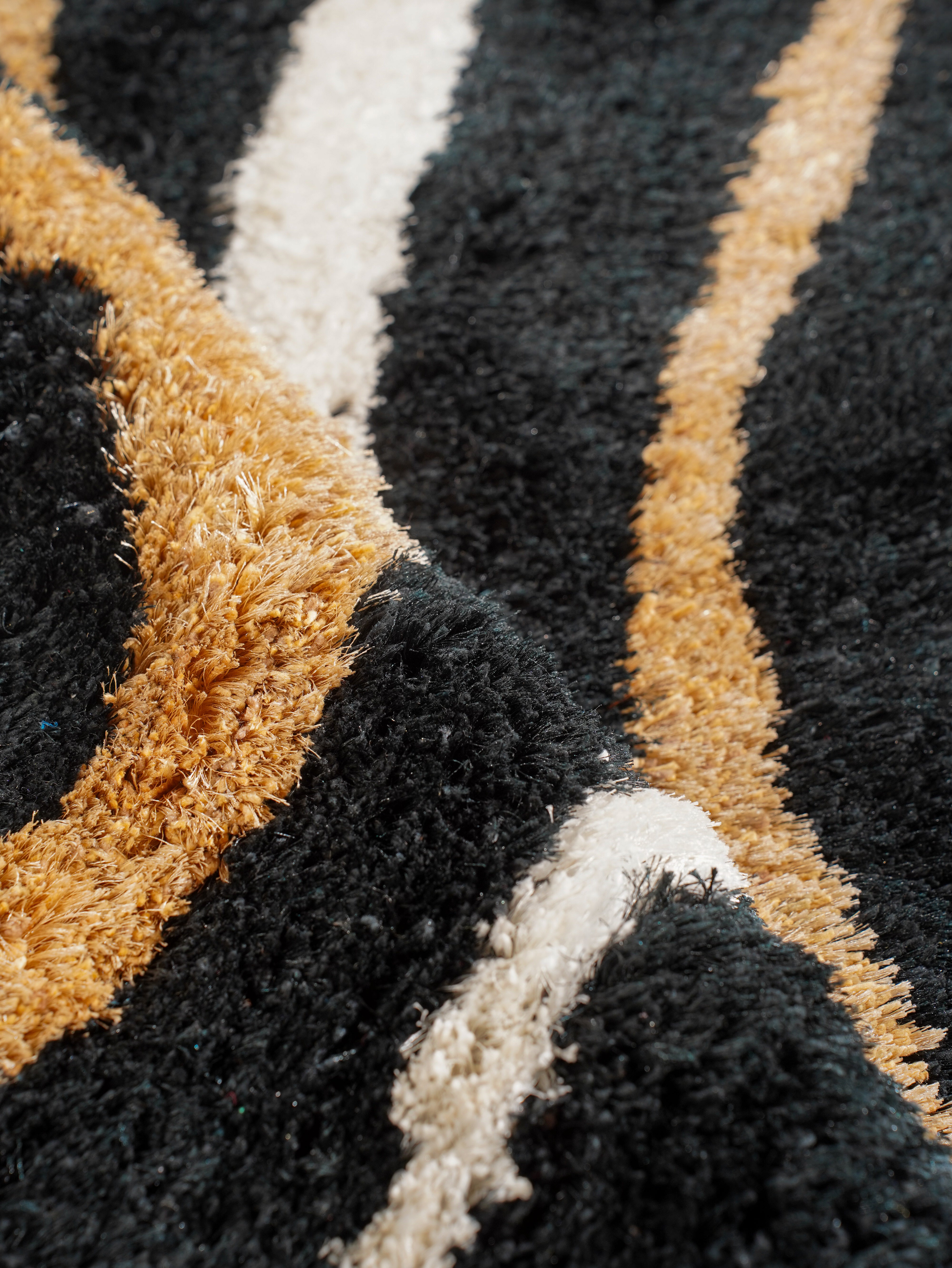 Girik Hand Tufted Shag Rug