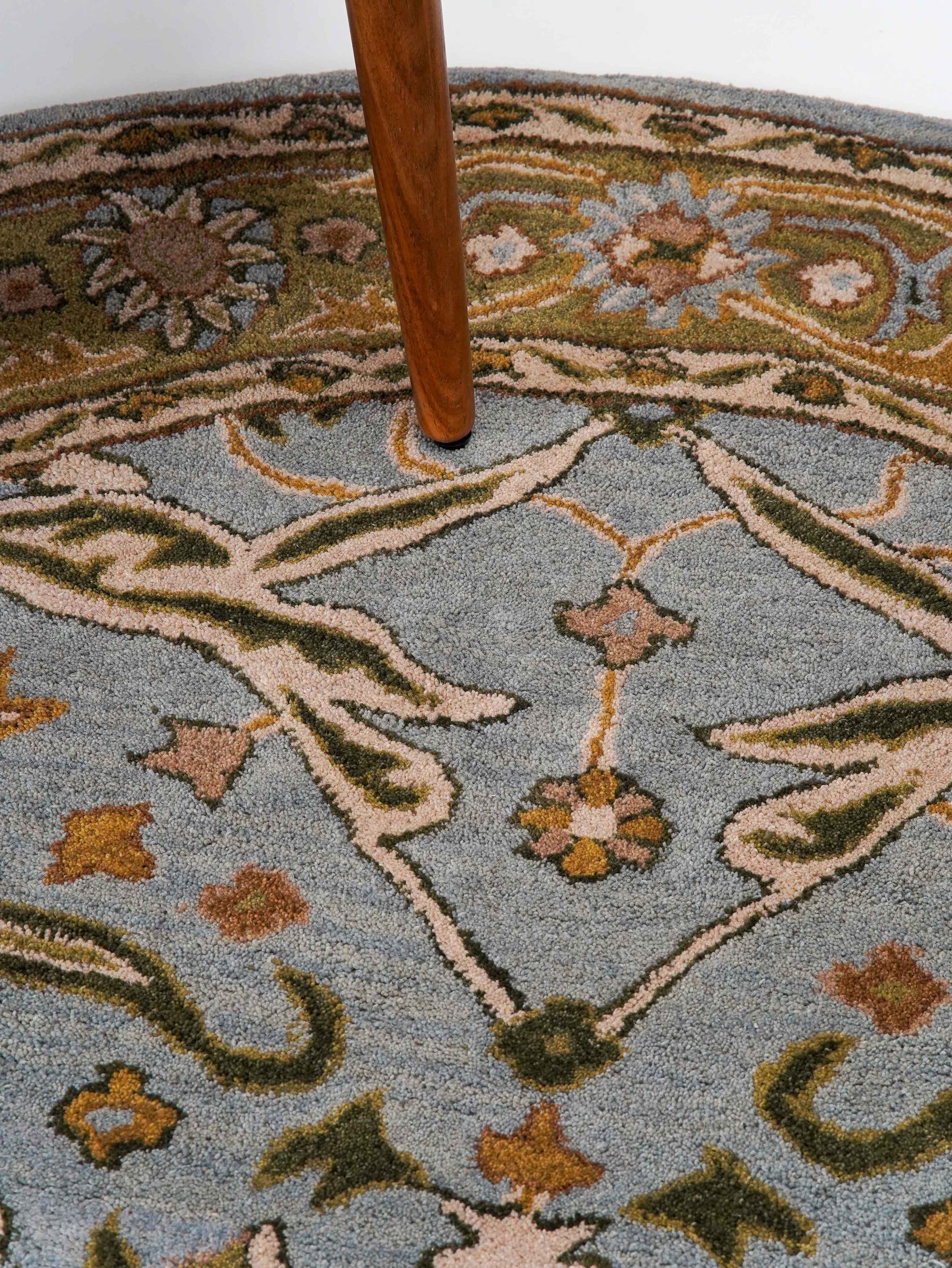 Aakaash Hand Tufted Oriental Rug