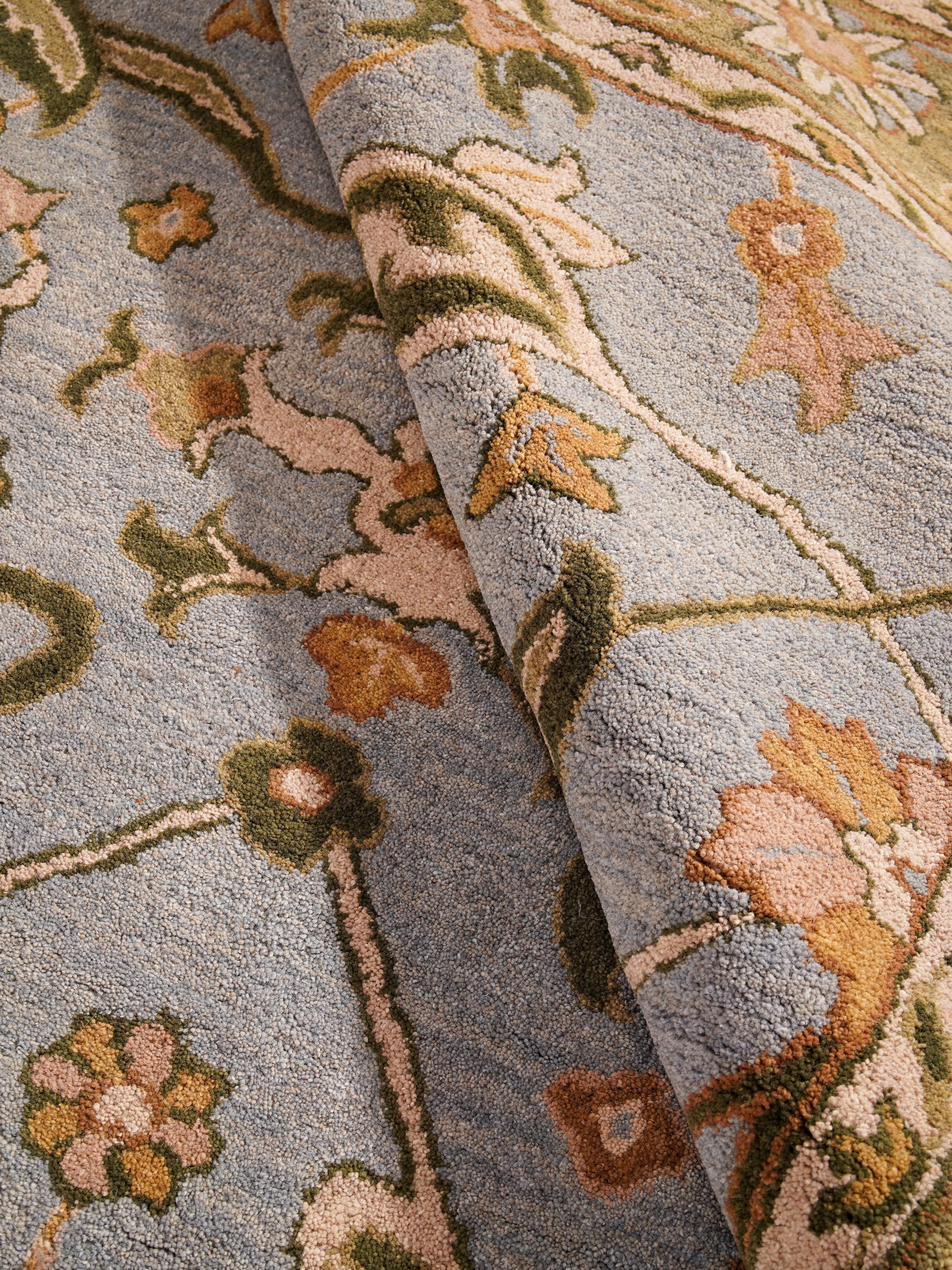Aakaash Hand Tufted Oriental Rug