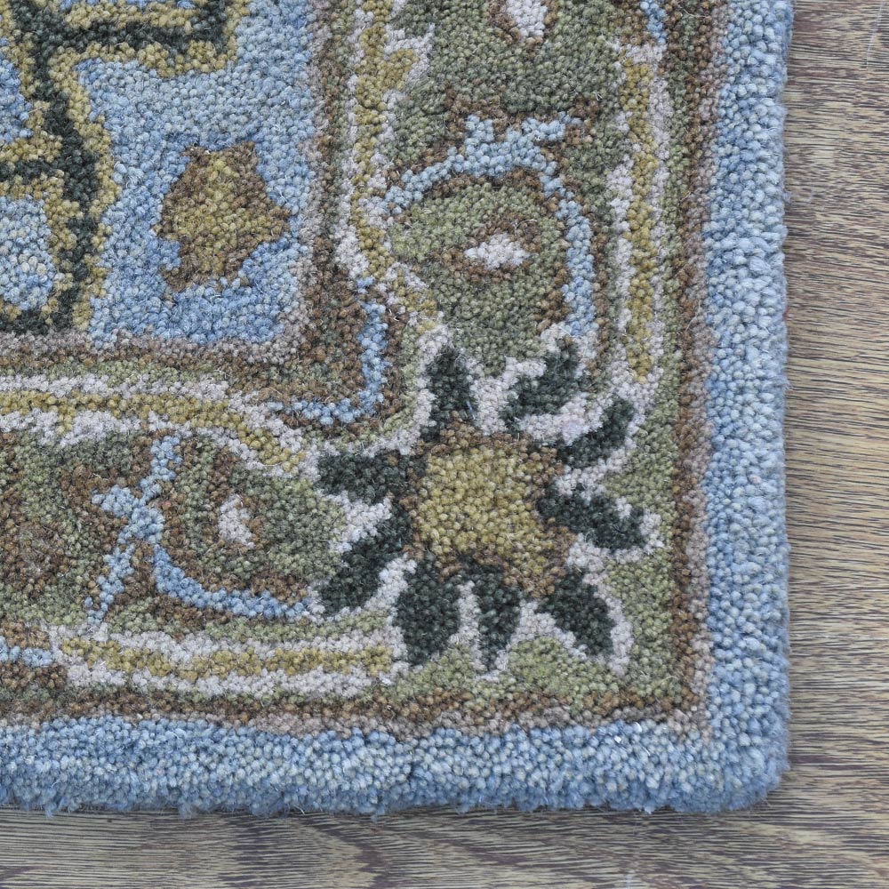 Aakaash Hand Tufted Oriental Rug