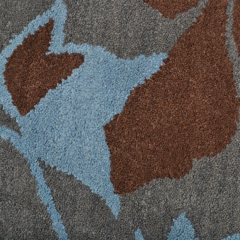 Tirtha Hand Tufted Wool Rug