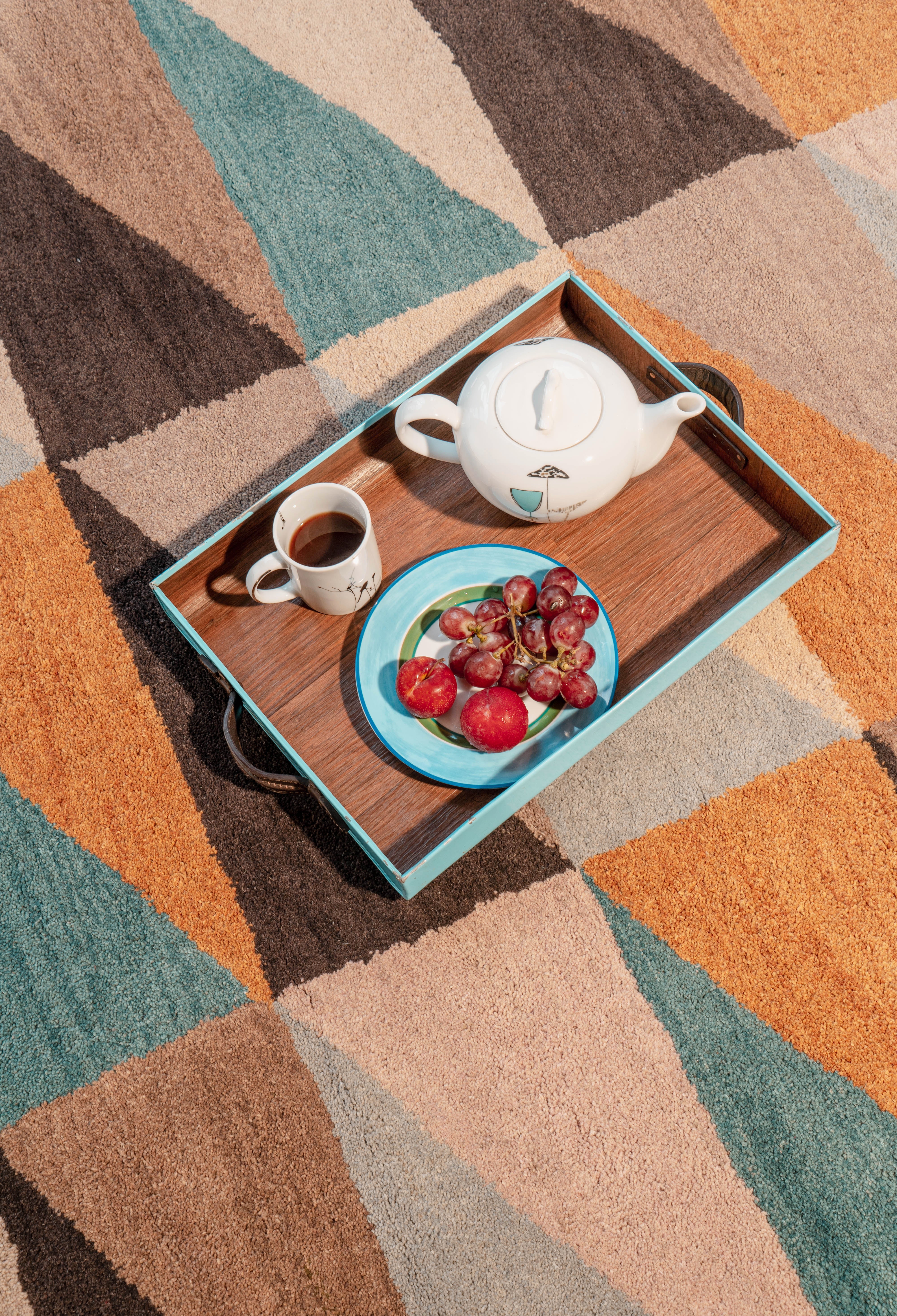 GeoM Hand Tufted Rug