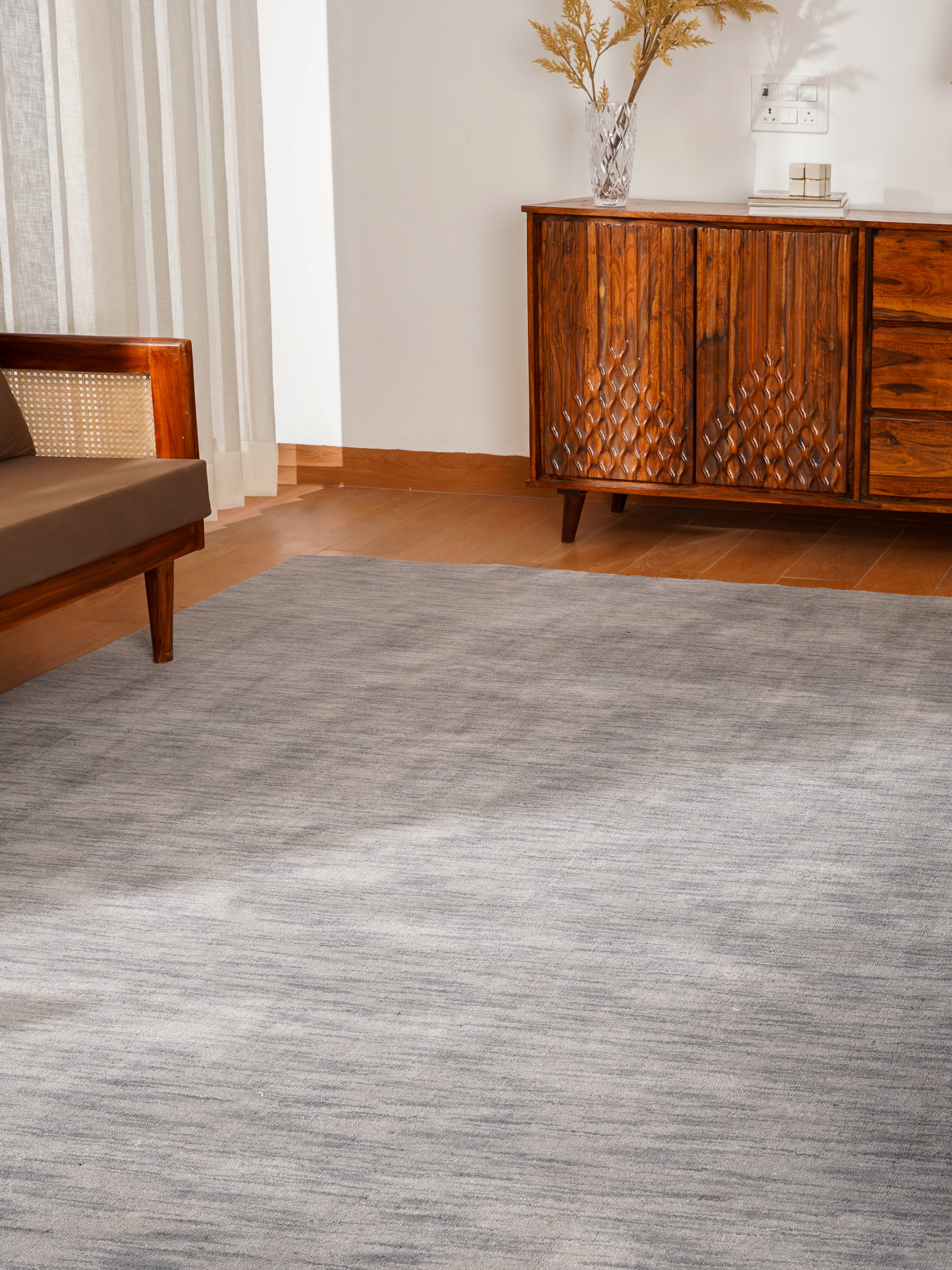 Hugo Hand Knotted Wool Area Rug