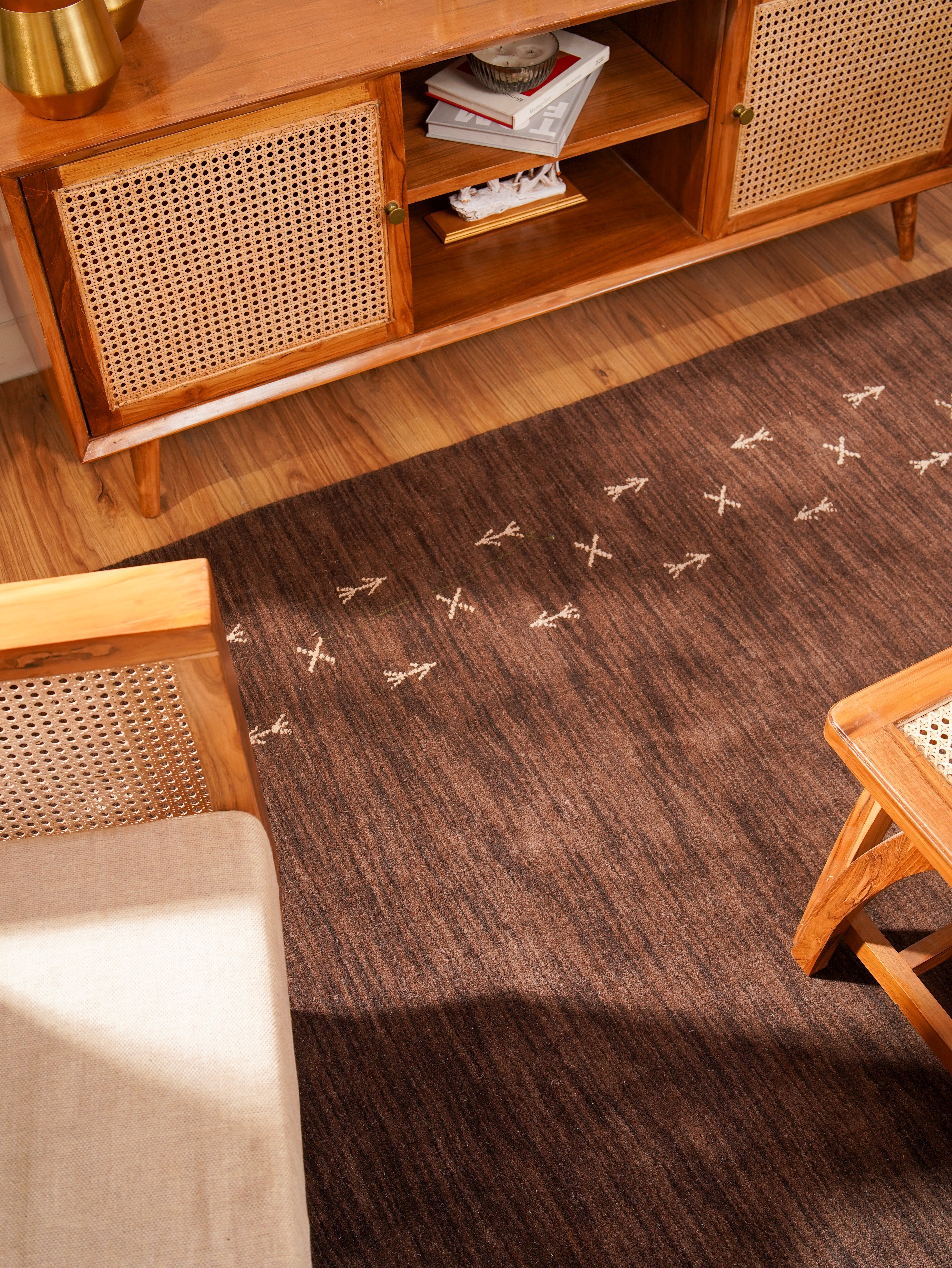 Sovana Hand Knotted Loom Wool Area Rug