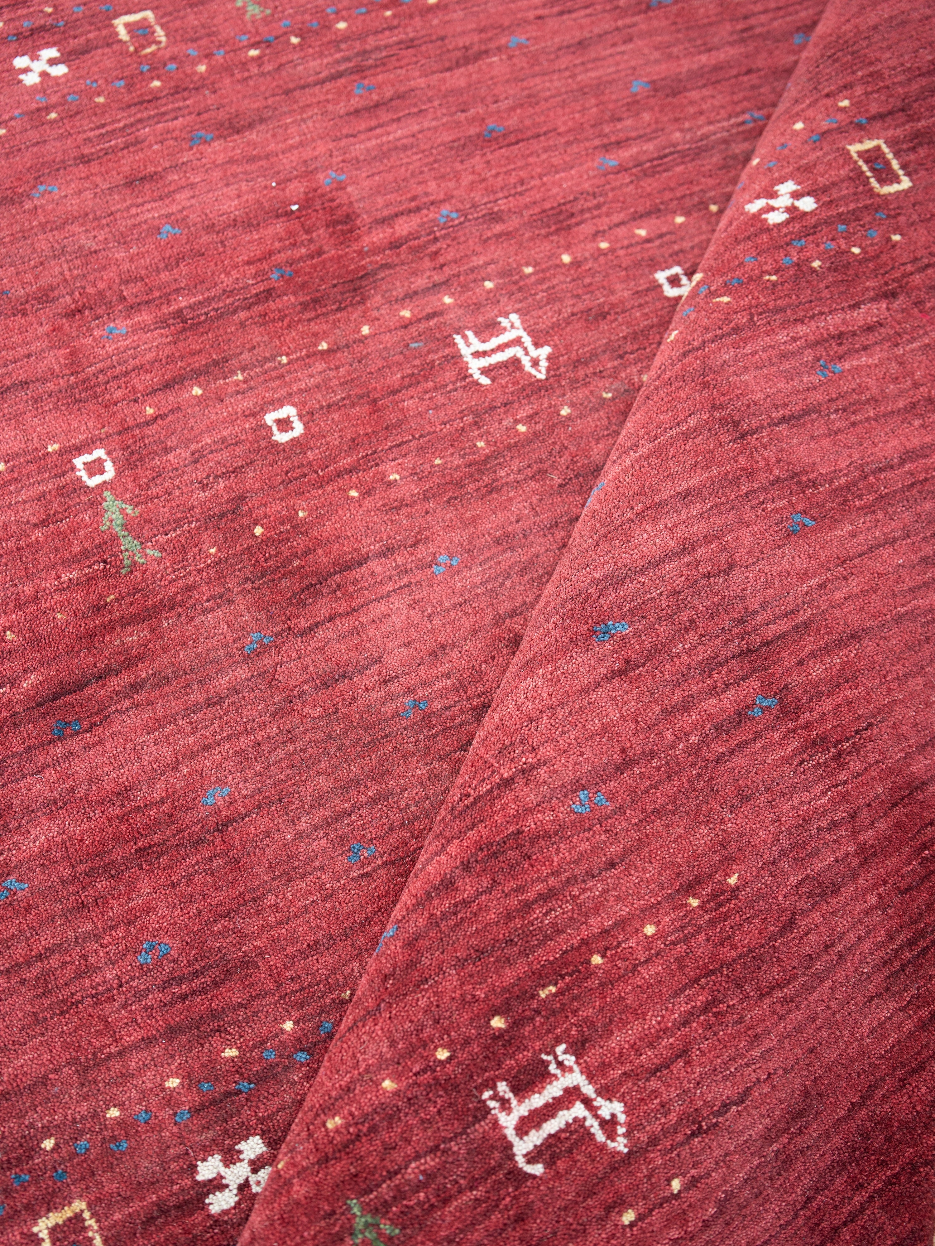 Kian Hand Knotted Wool Area Rug