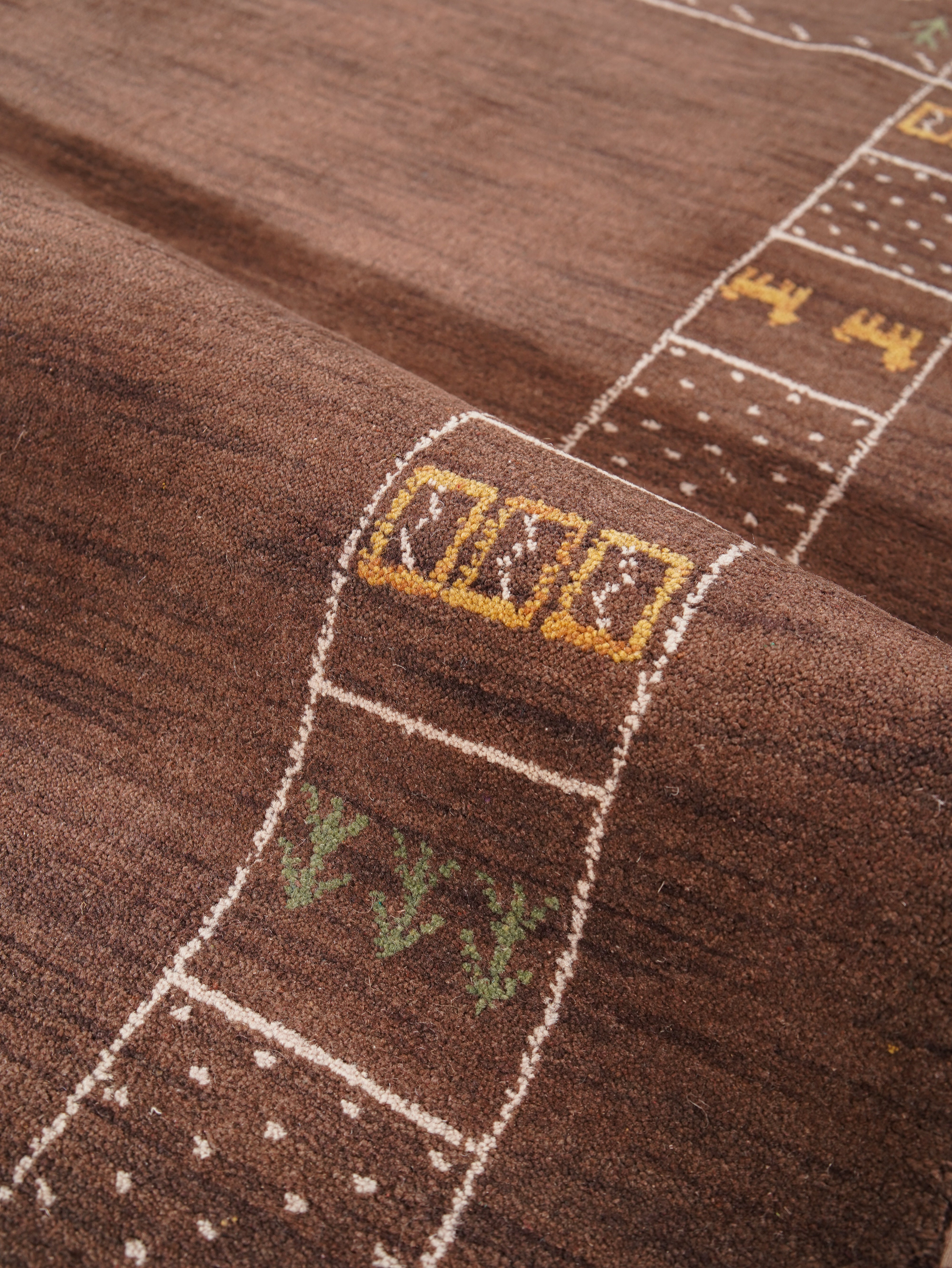 Hildy Hand Knotted Wool Rug