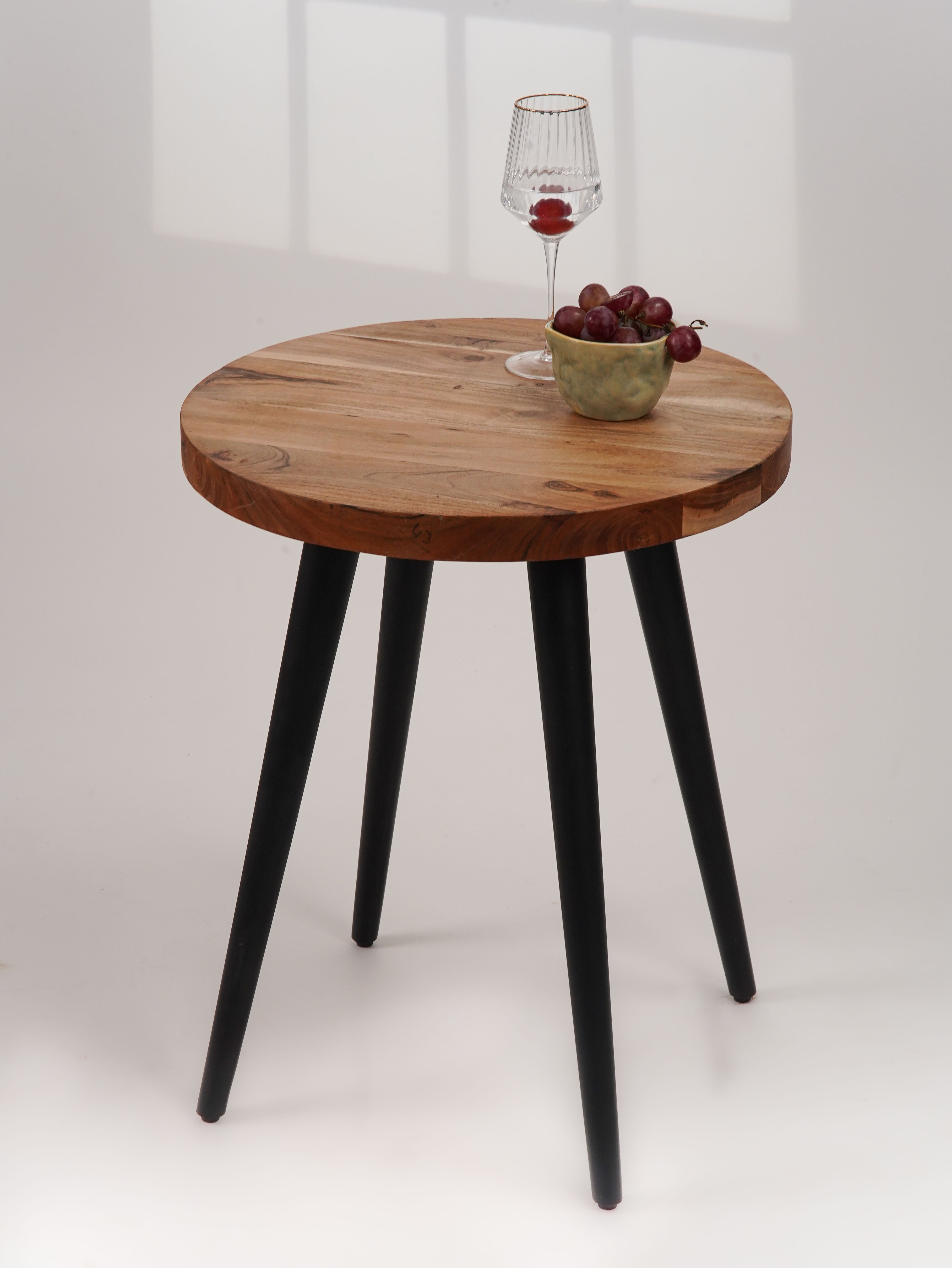 Magnolia Solid Wood Round End Table (24") - Natural