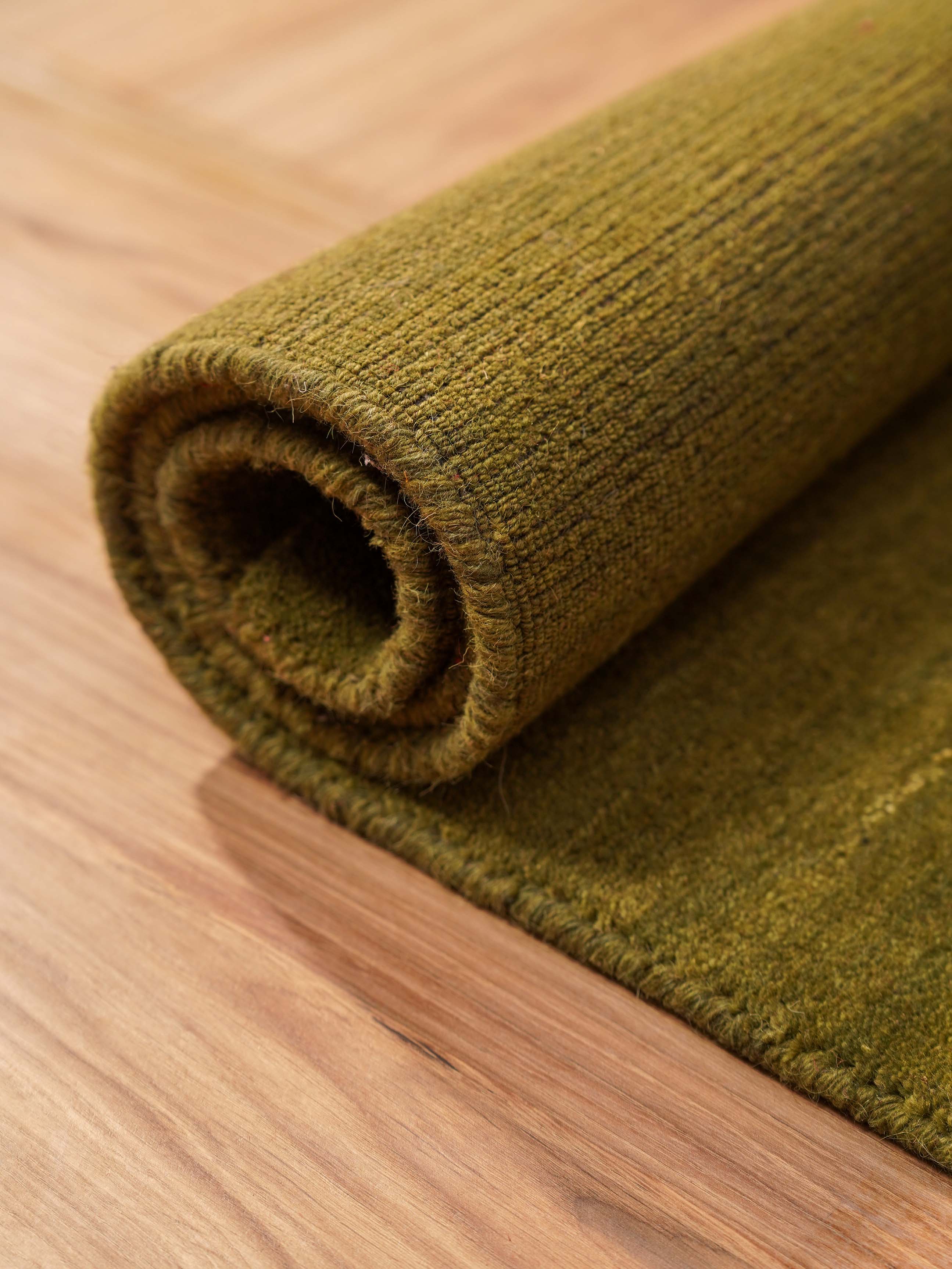 Plain Hand Knotted Wool Rug