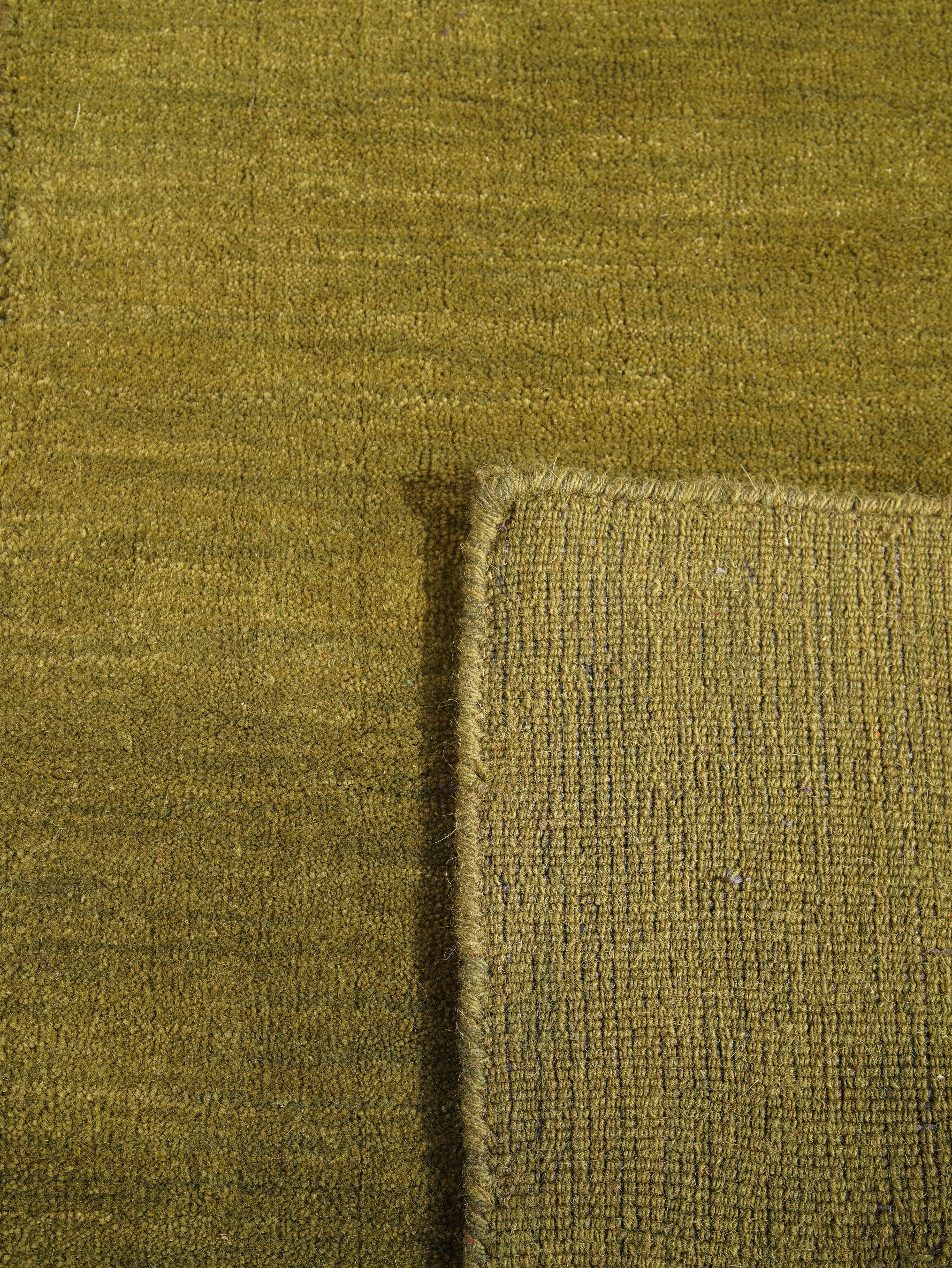 Plain Hand Knotted Wool Rug