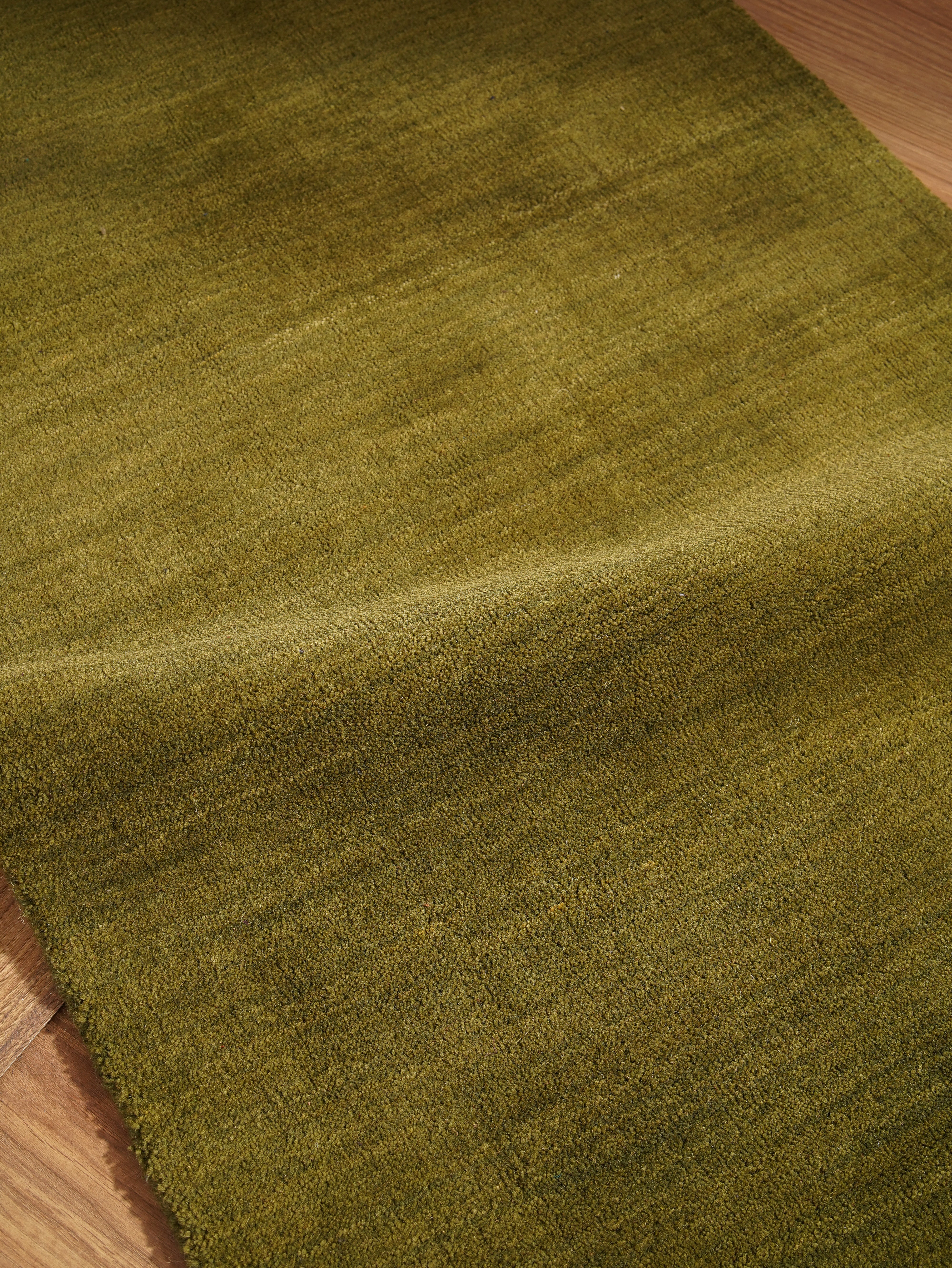 Plain Hand Knotted Wool Rug
