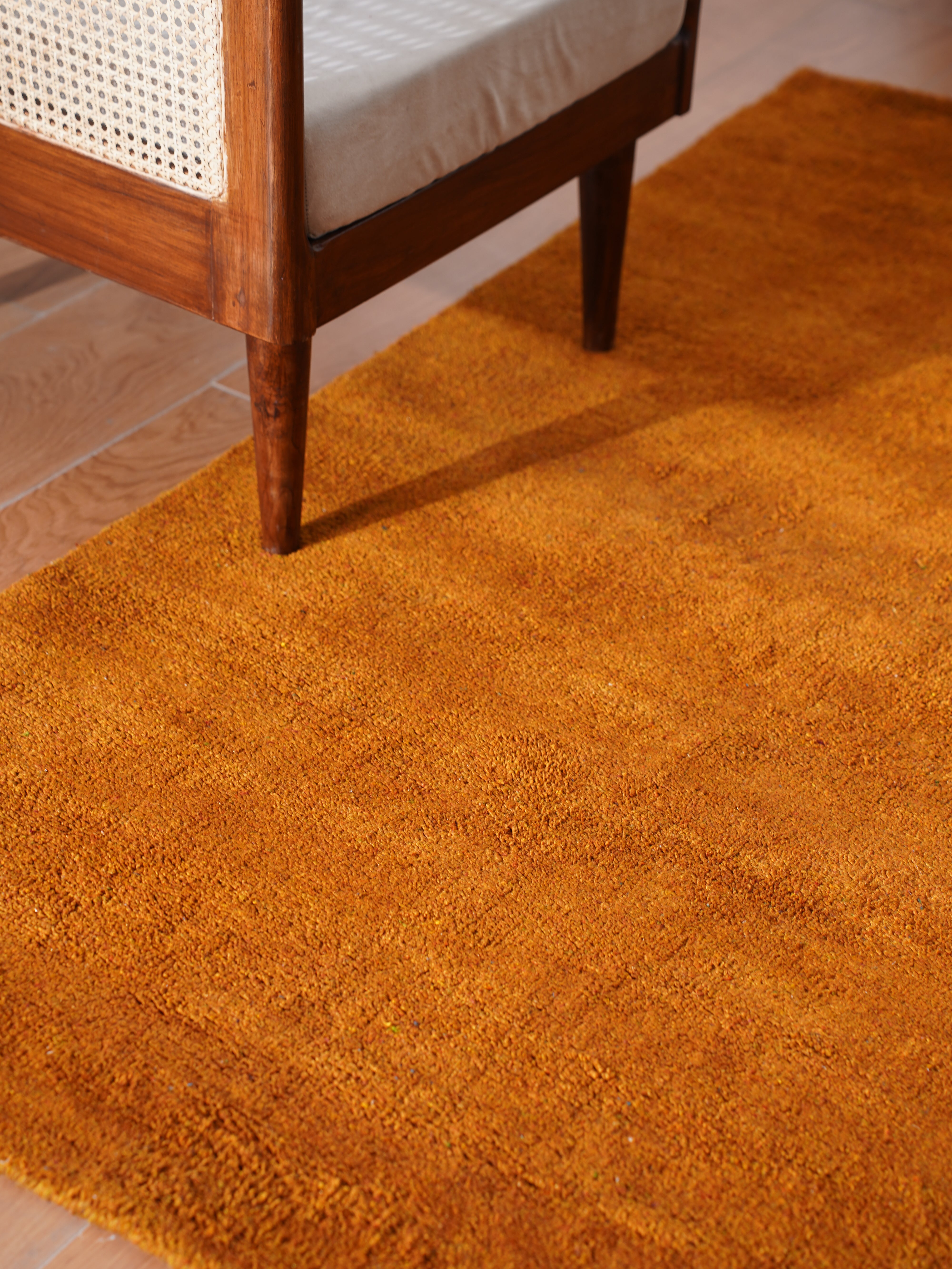 Solid Hand Knotted Silk & Wool Rug